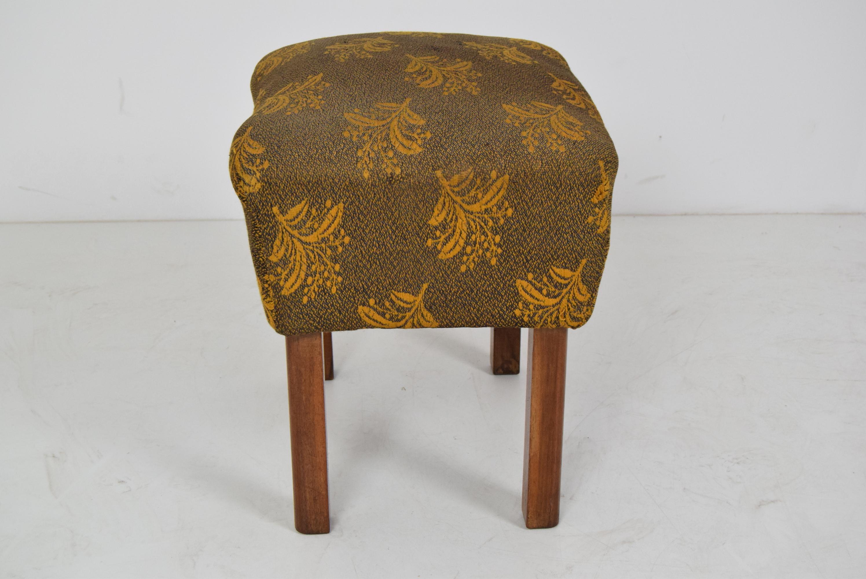 Hocker oder Tabouret aus der Mitte des Jahrhunderts, 1950er Jahre (Mitte des 20. Jahrhunderts) im Angebot