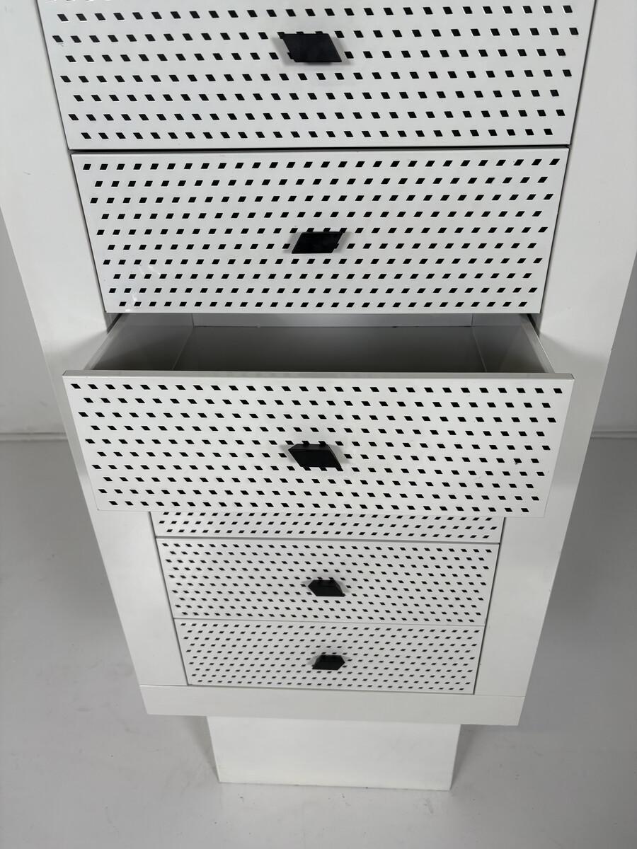 Mobile contenitore di metà secolo di Matteo Thun, Bieffeplast, 1985 In condizioni buone in vendita a Brussels, BE