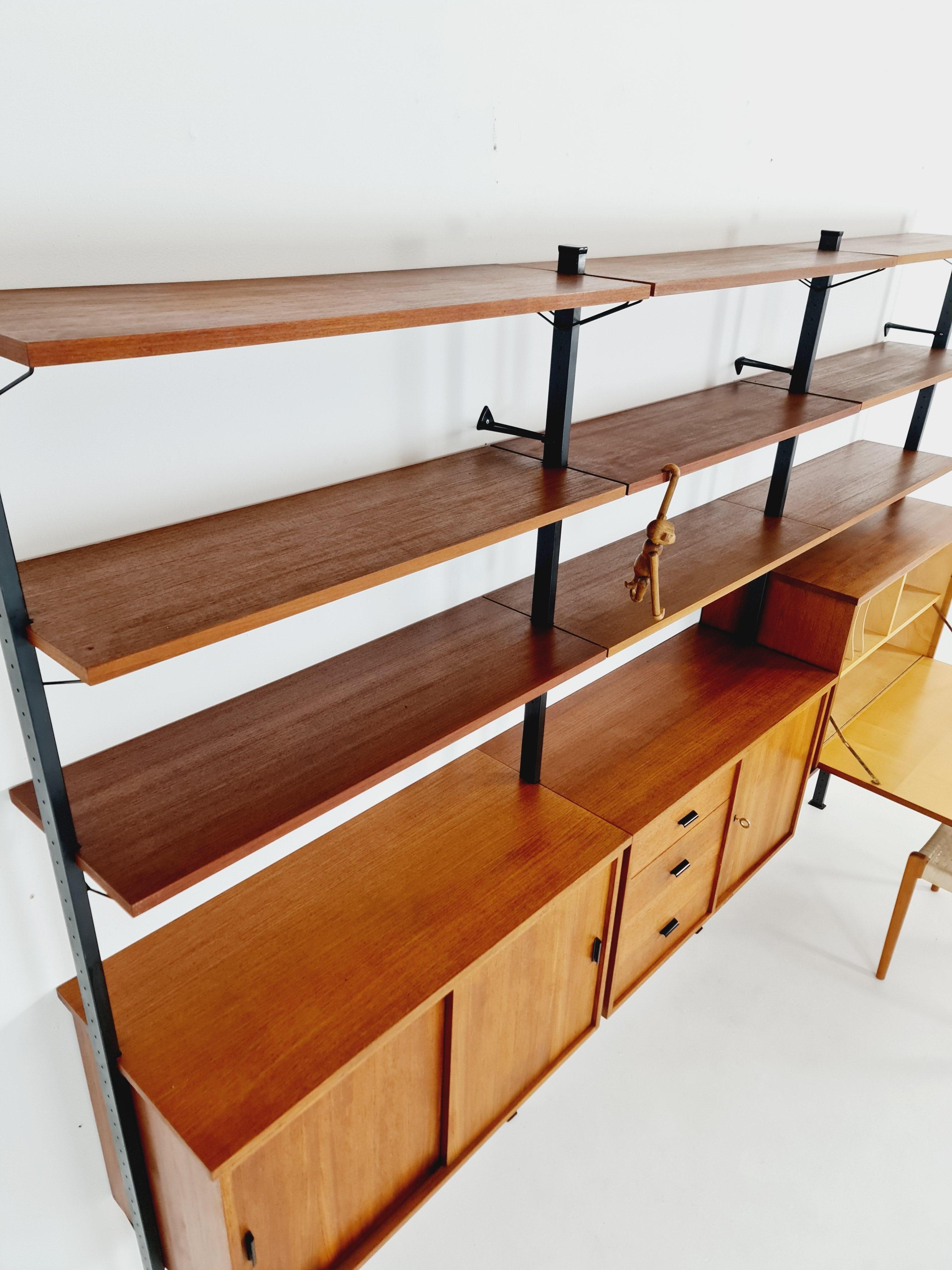 Mid century String shelf system teak & metal by Olof Pira Sweden, 1950s In Good Condition For Sale In Gaggenau, DE