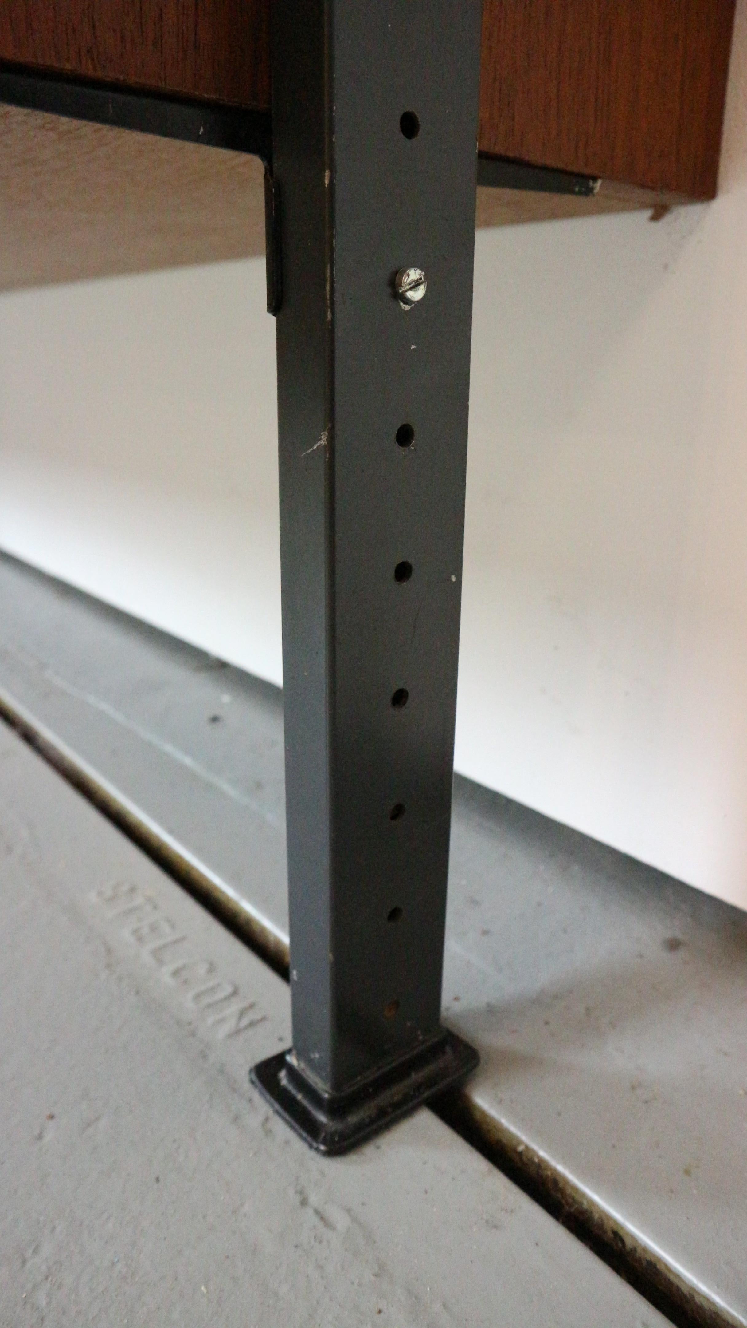 XXL Mid-Century String-Regalsystem aus Teakholz und Metall von Olof Pira Schweden, 1960er Jahre 7