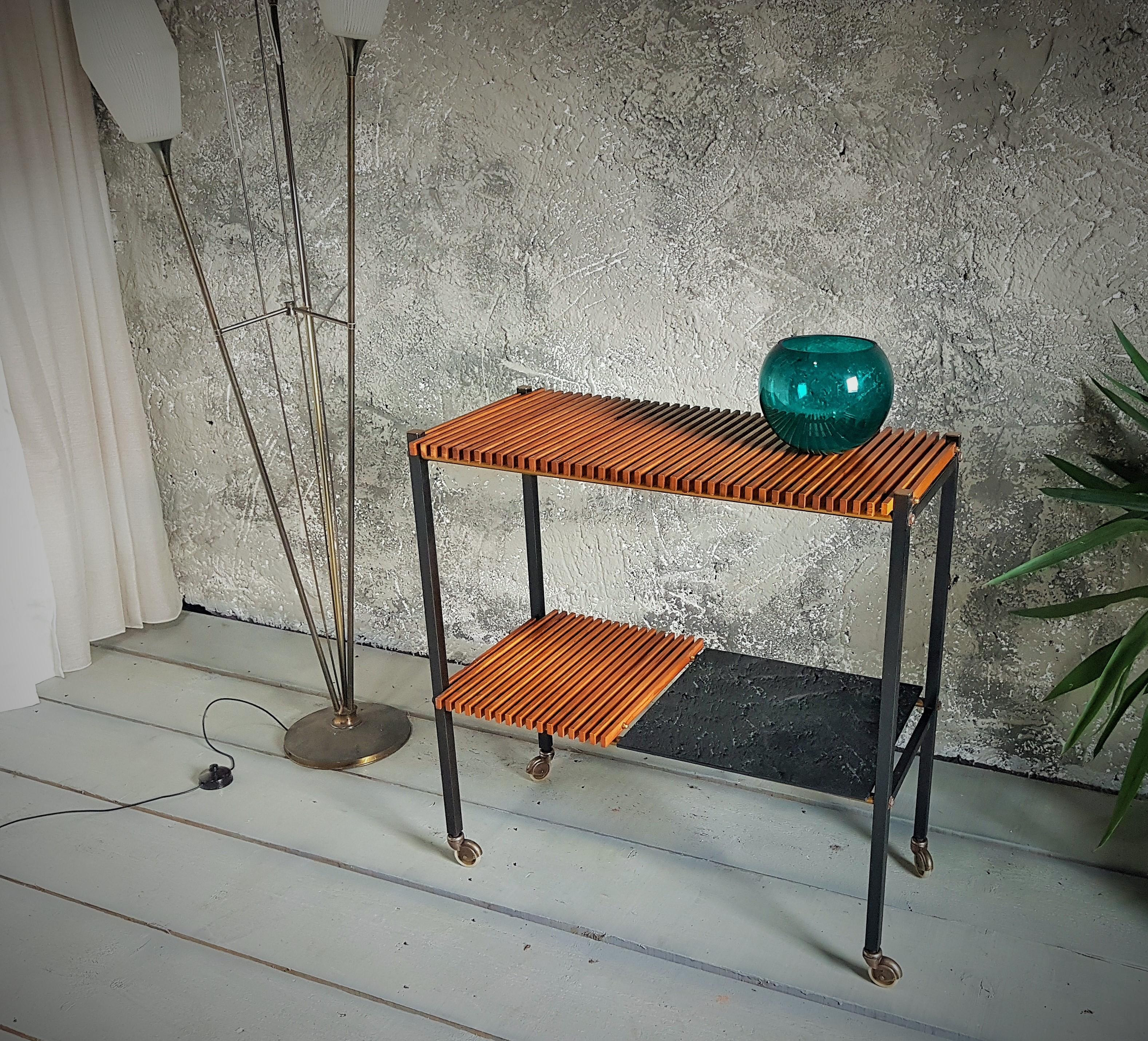 Mid-Century String Teak Bar Cart Console Side Table, Denmark, 1950s In Good Condition For Sale In Saarbruecken, DE