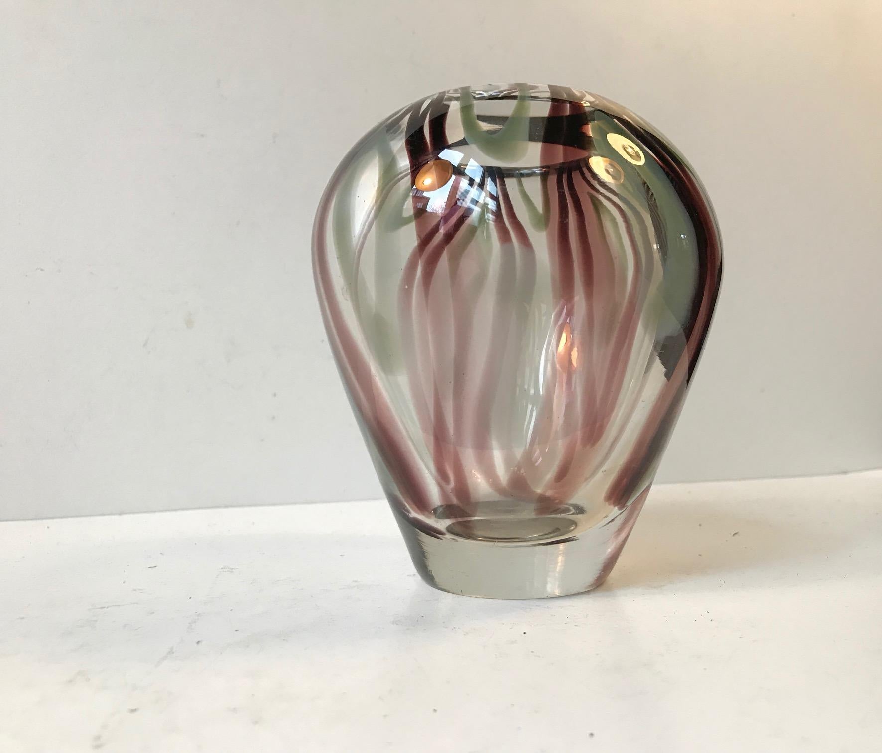Verre de Murano Vase en verre italien à rayures du milieu du siècle dernier de Venini, années 1950 en vente