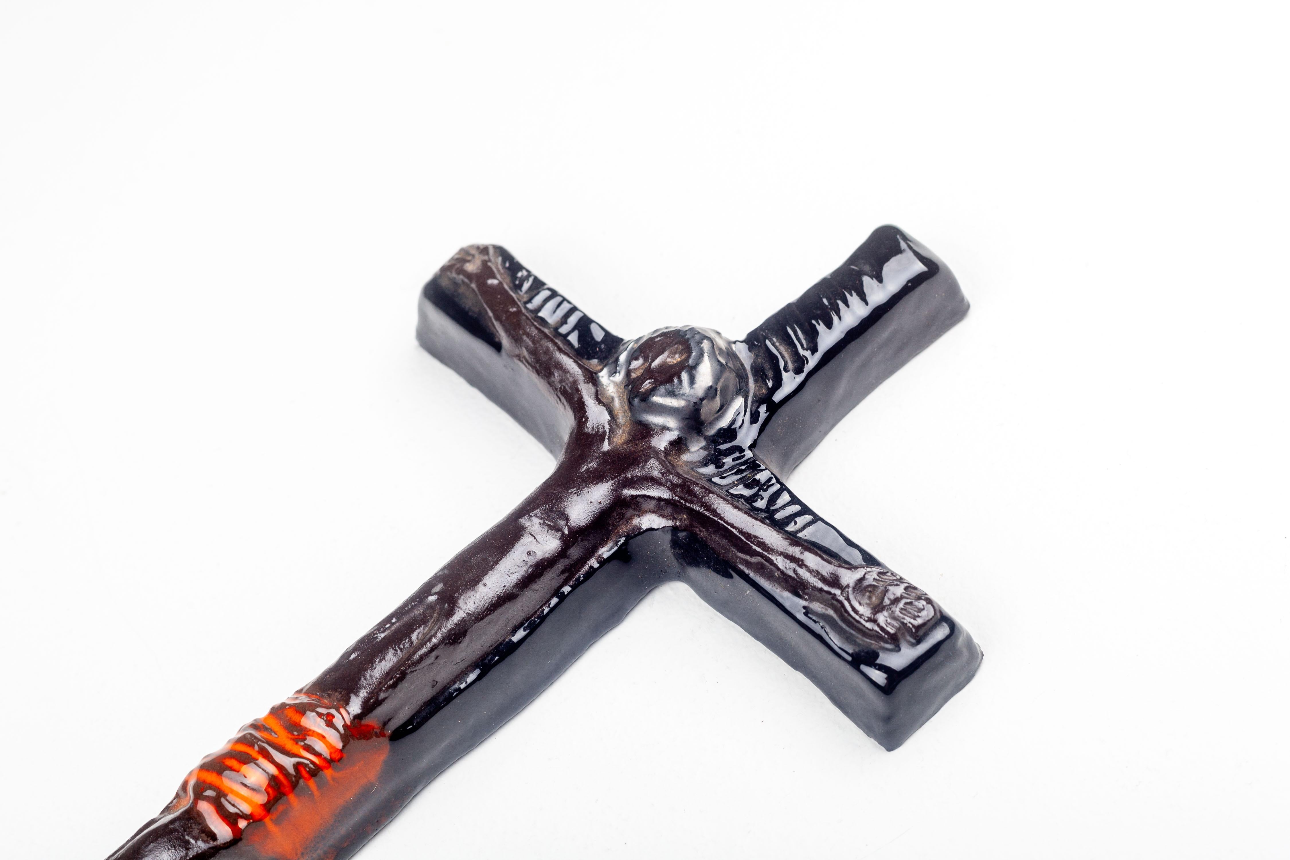 Mid-Century Studio Art Pottery Crucifix For Sale 2