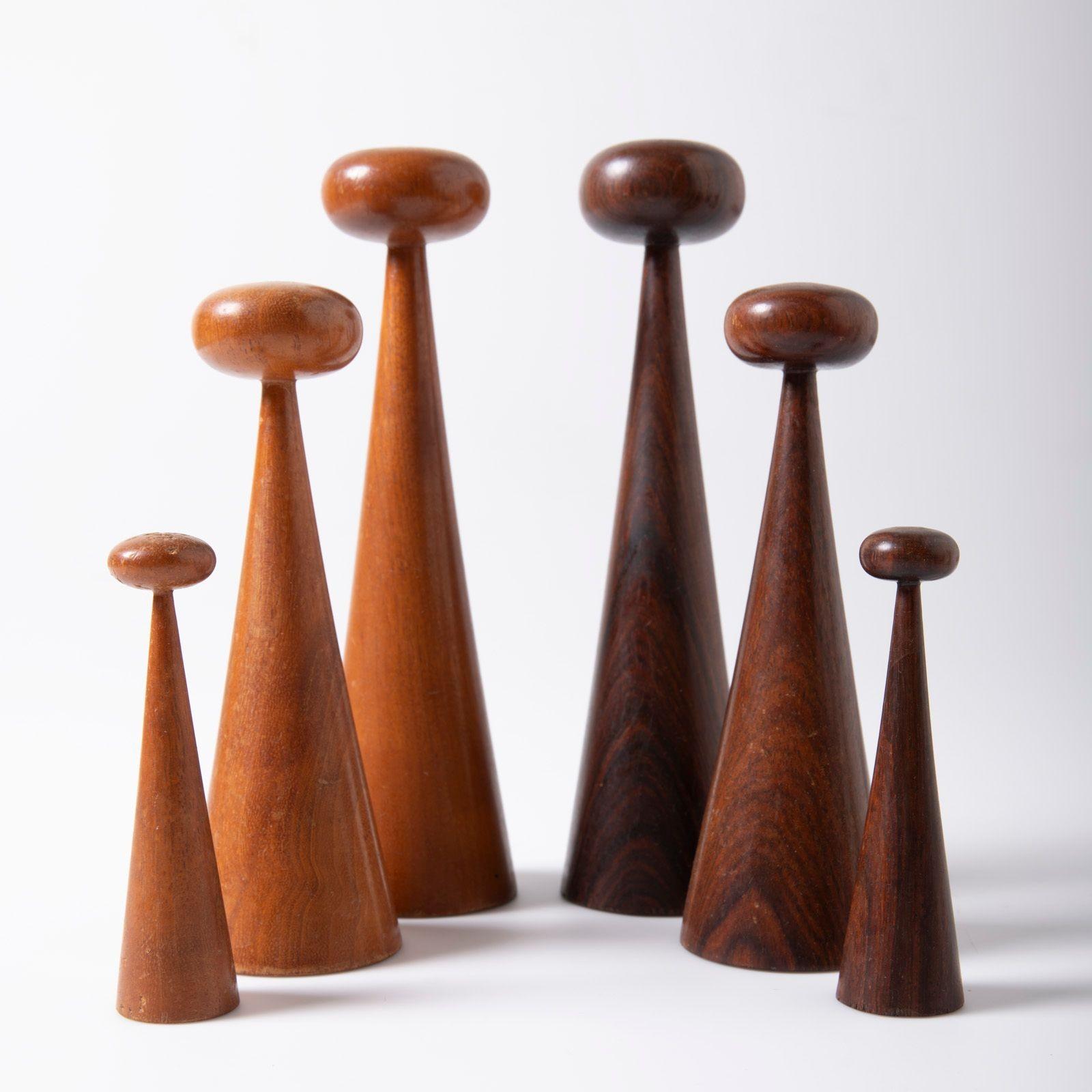 Mid-Century Studio Craft Chess Set in Brazilian Rosewood & Philippine Mahogany For Sale 4