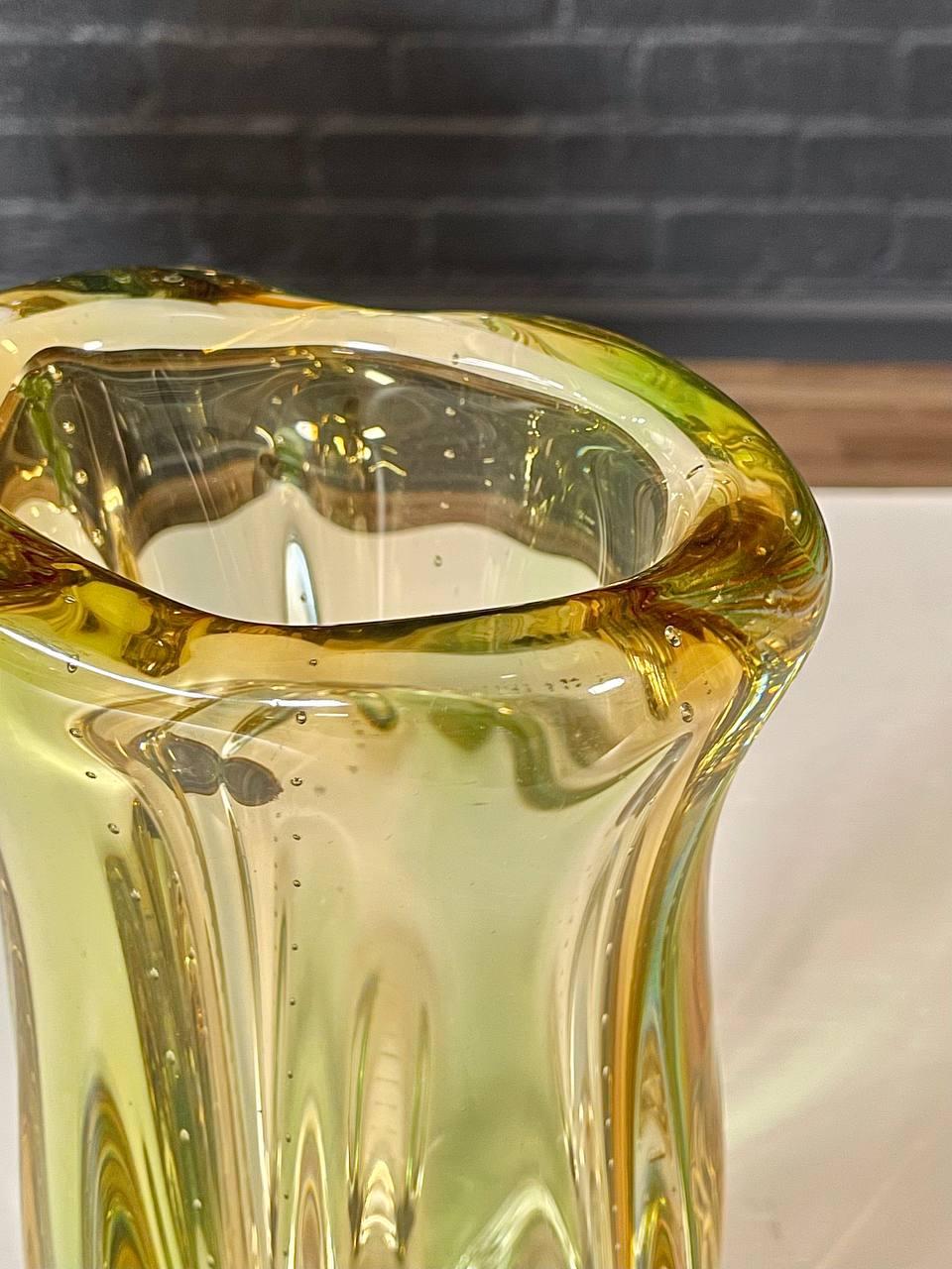 Vaso in vetro di Studio A di metà secolo di Hana Machovska per Mstisov in vendita 1
