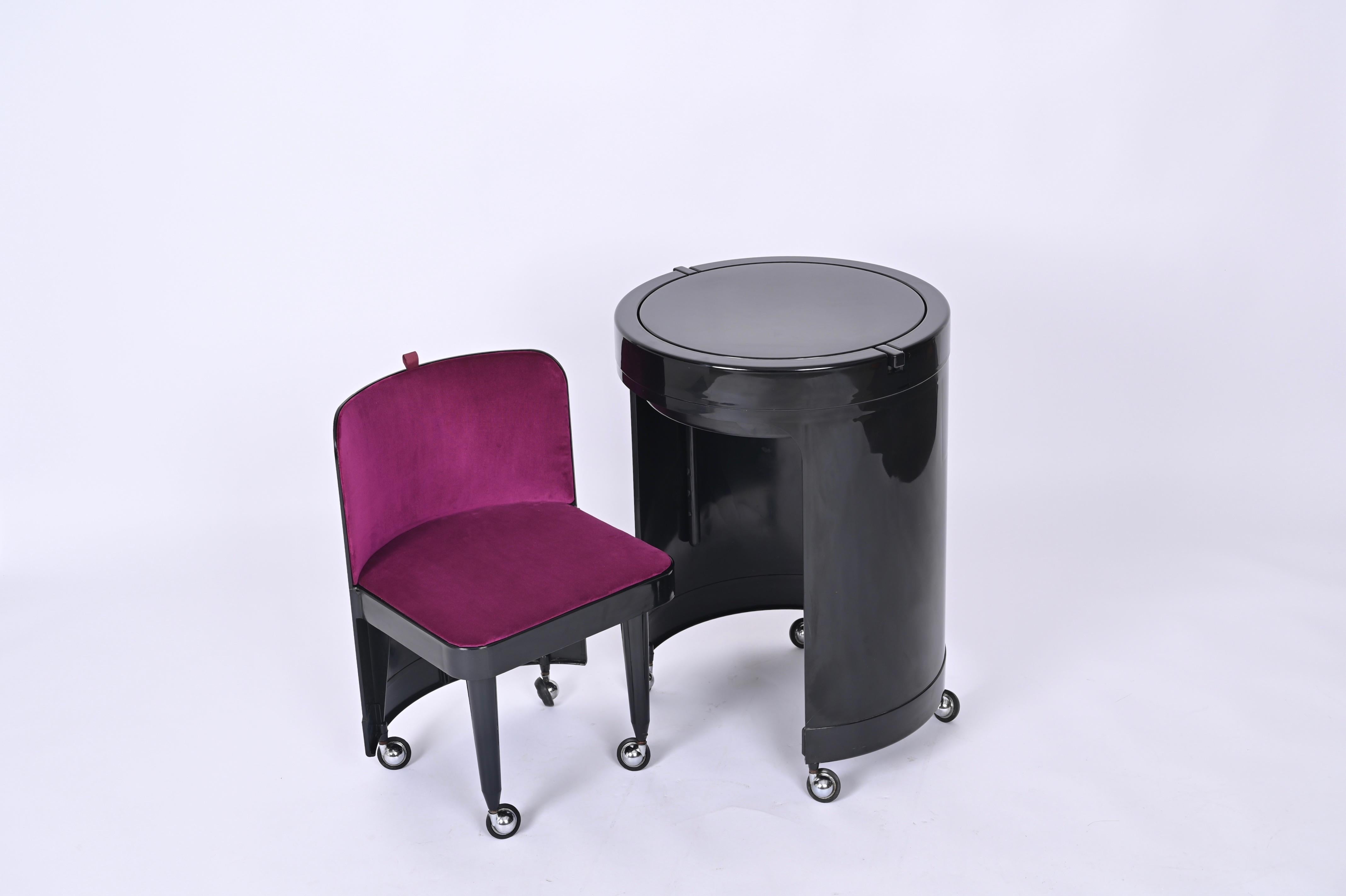 Studio Kastilia Silvi, Italian Black Vanity Table with Purple Seat, 1970s In Good Condition In Roma, IT