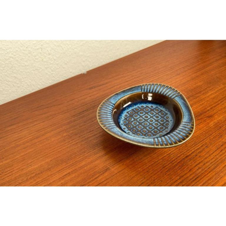 Mid-Century Studio Pottery Schale von Søholm, 1960er Jahre (Moderne der Mitte des Jahrhunderts) im Angebot