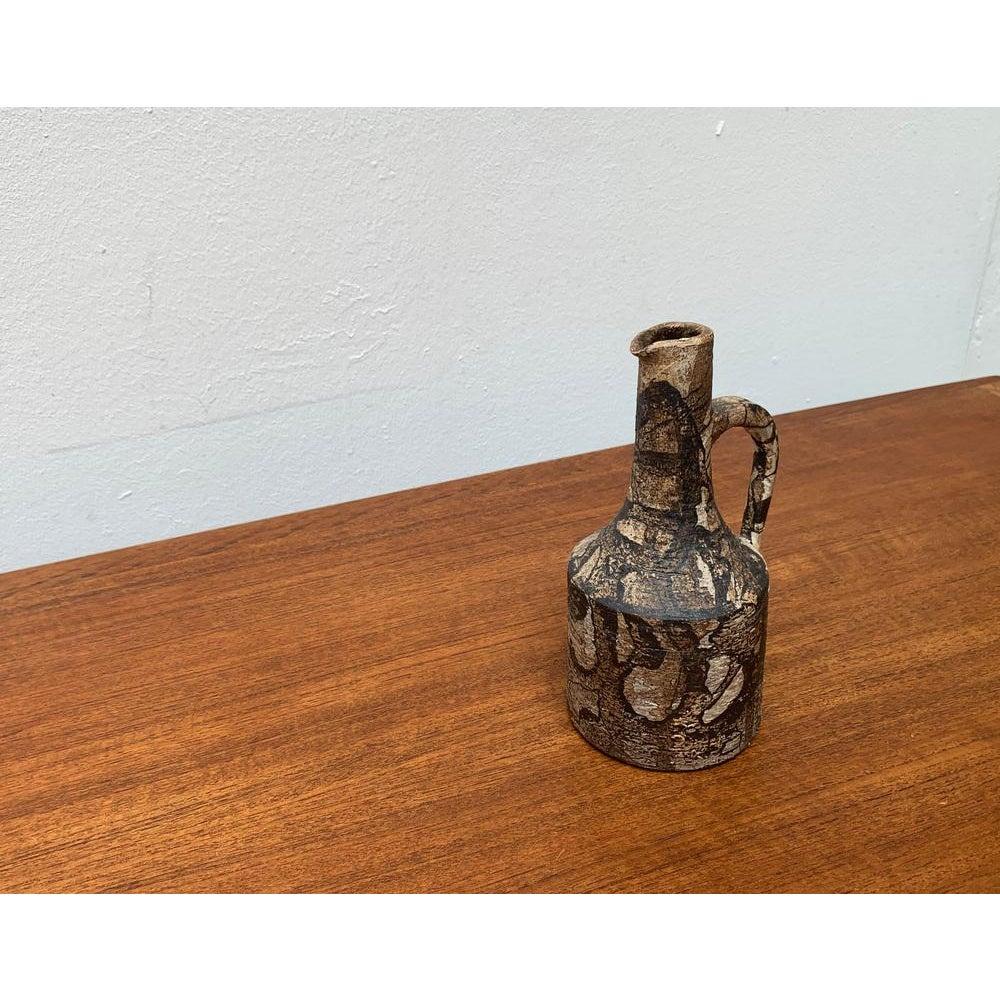 Mid-Century Studio Pottery Brutalist Carafe Vase by Gerhard Liebenthron, 1976s In Excellent Condition For Sale In Hamburg, DE