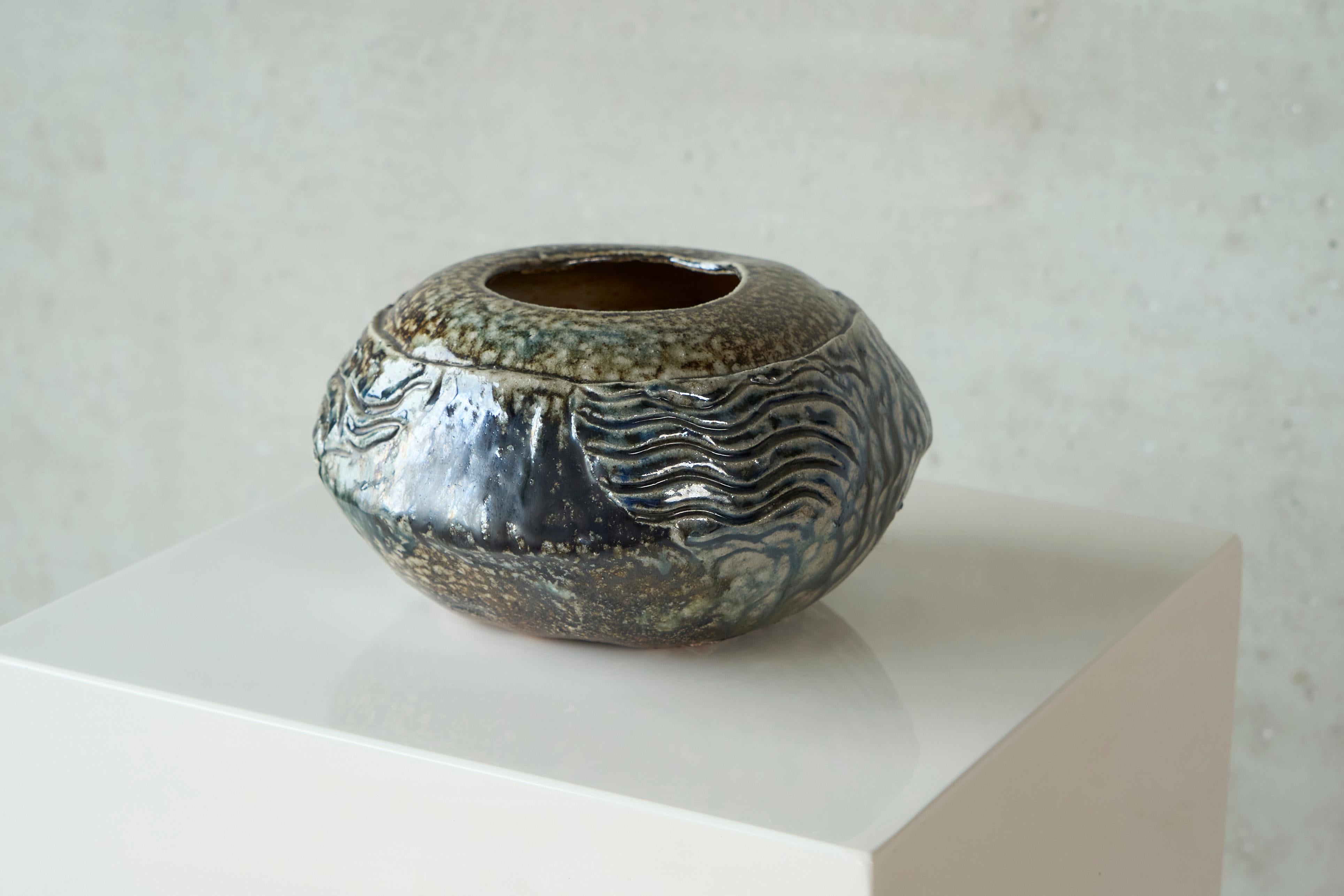 Mid Century Studio Pottery Tafelaufsatz oder Vase 1960er Jahre im Zustand „Gut“ im Angebot in Meer, VAN