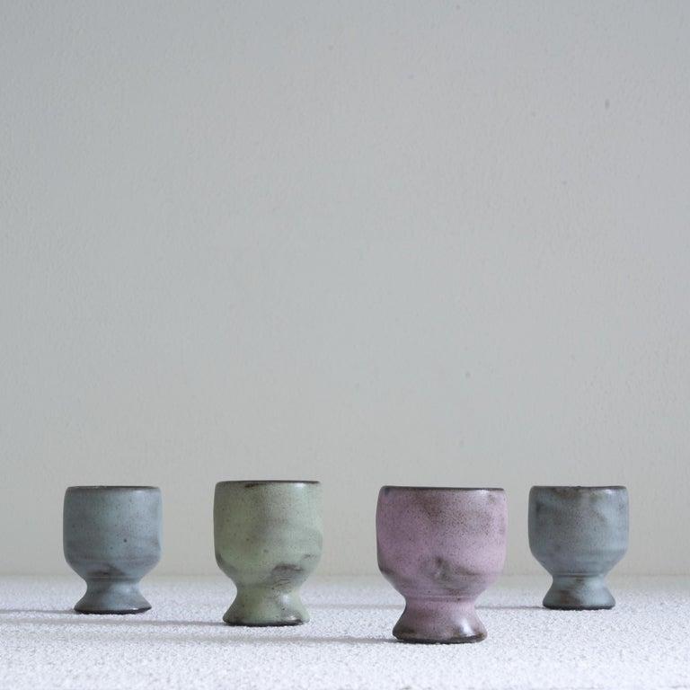 Mid Century Studio Pottery Egg Cups Set of 4 In Good Condition For Sale In Meer, VAN
