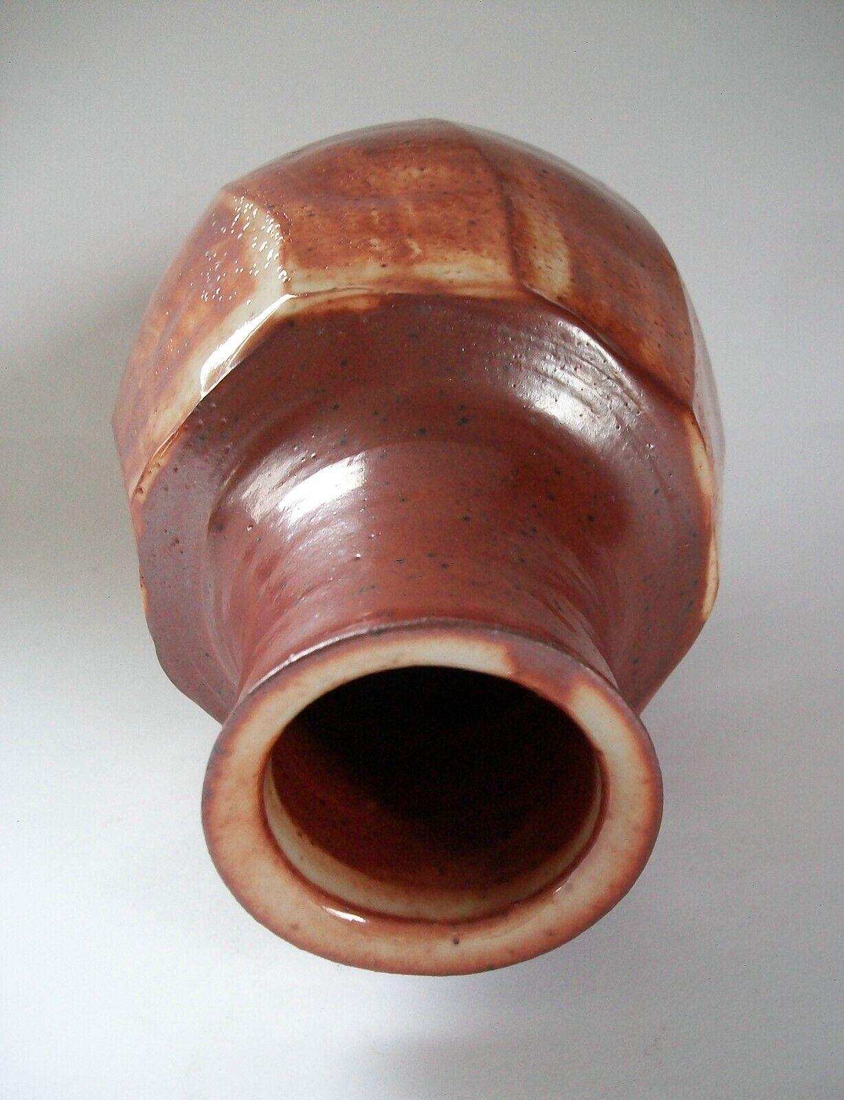 Mid Century Studio Pottery Stoneware Bottle Vase with Cut Sides, Signed, 1970s In Good Condition For Sale In Chatham, ON