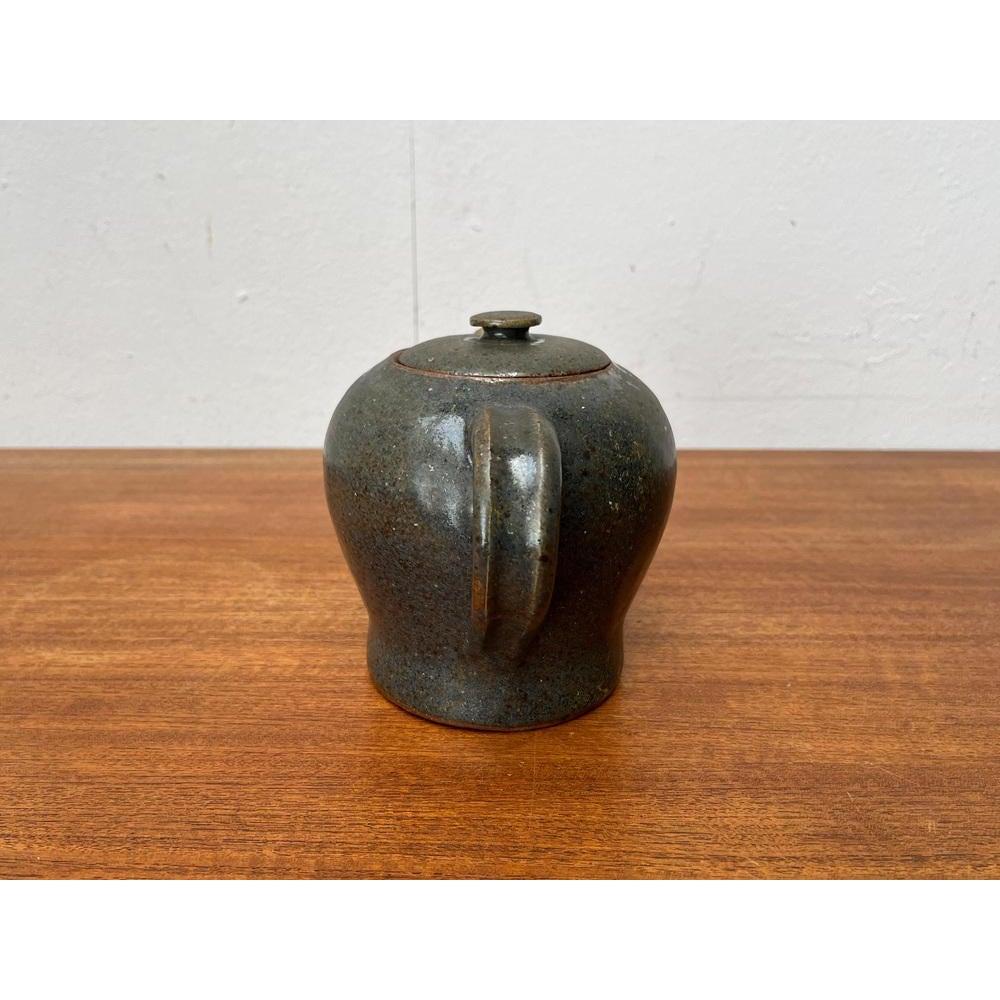 Mid-Century Studio Pottery Teapot from Kirsten Pottery, Ørum, Denmark, 1960s (Dänisch) im Angebot