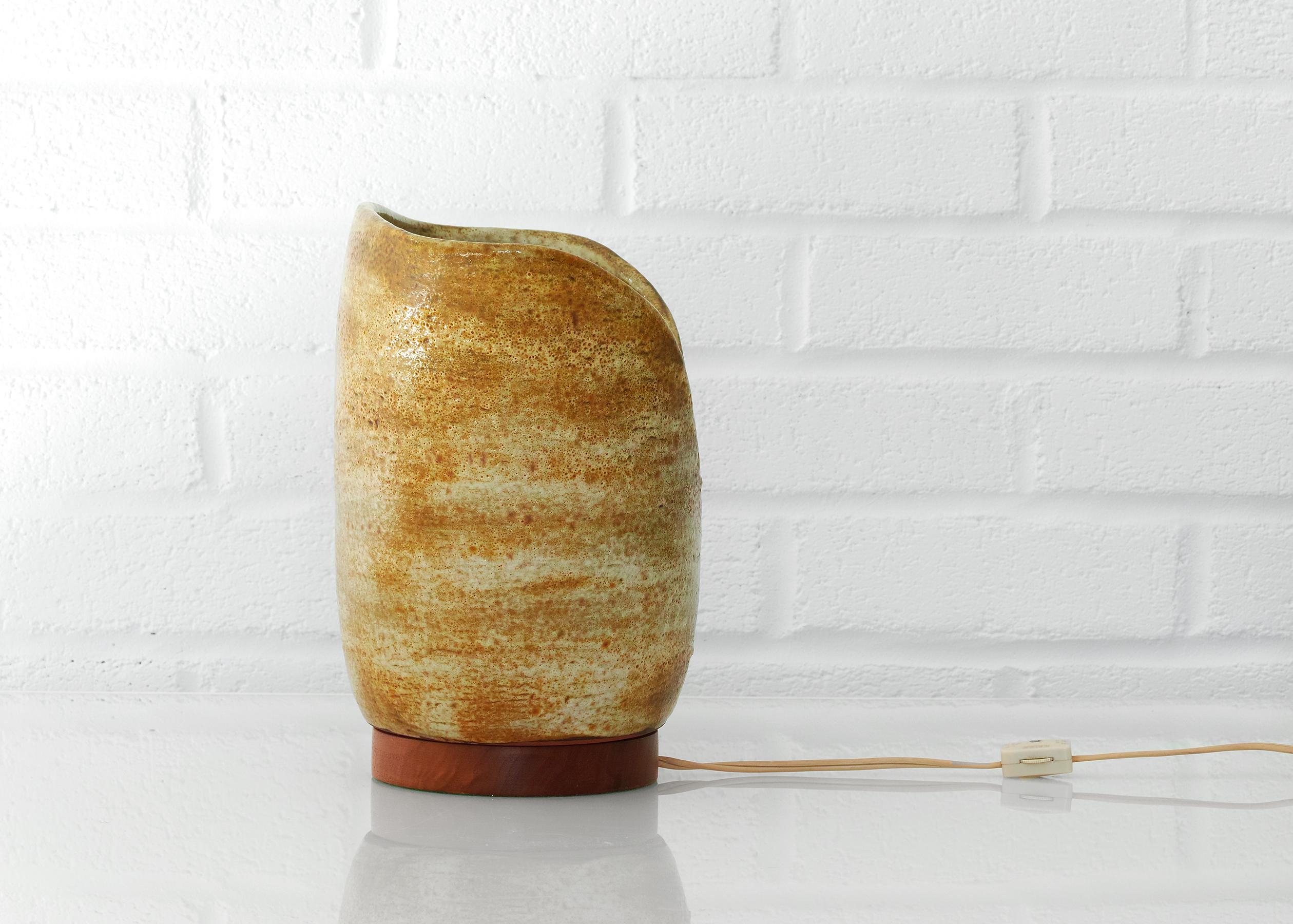 Lampe de Studio Pottery du milieu du siècle dernier en vente 1