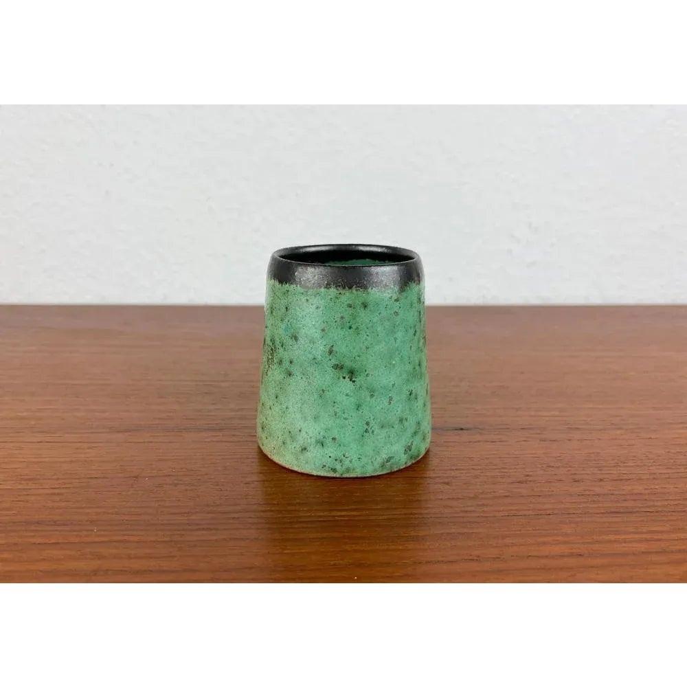Vaso in Studio Pottery di metà secolo di Monika Maetzel, anni '60 In condizioni ottime in vendita a Hamburg, DE