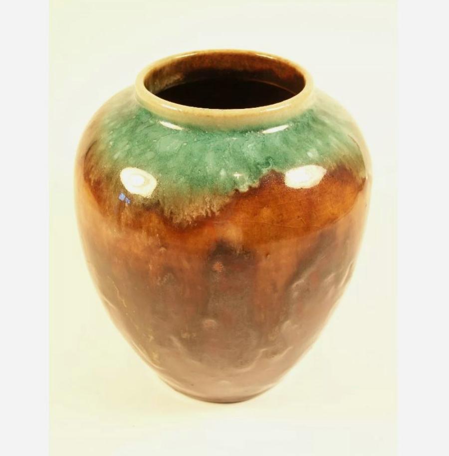 Vaso in gres di Studio Pottery prodotto alla ruota - Non firmato - Fine XX secolo. In condizioni buone in vendita a Chatham, ON