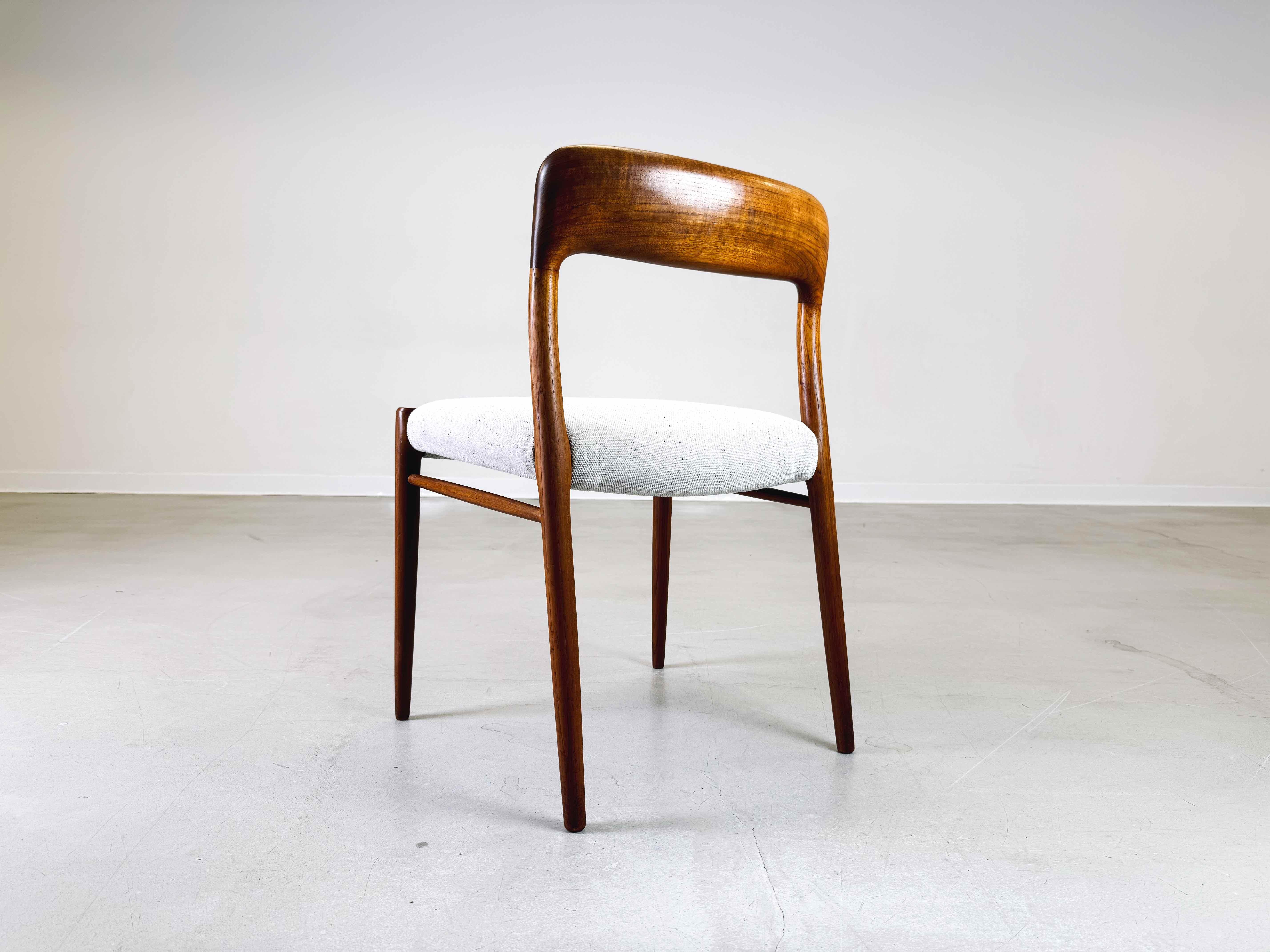 Mitte des Jahrhunderts Stuhl J.L. Møllers Møbelfabrik Niels O Møller Modell 75 Teak im Zustand „Hervorragend“ im Angebot in Berlin, DE