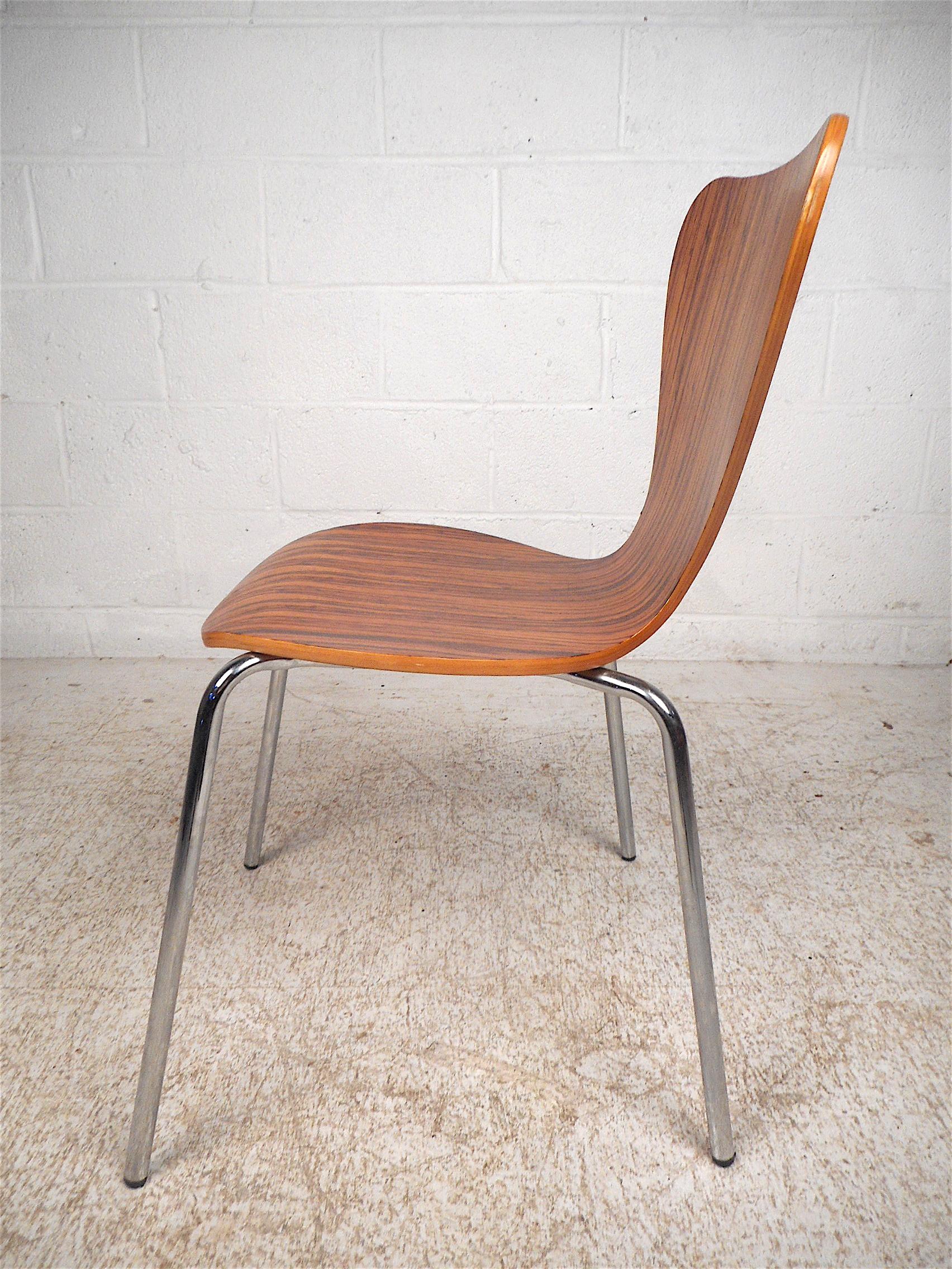 bentwood stackable chairs