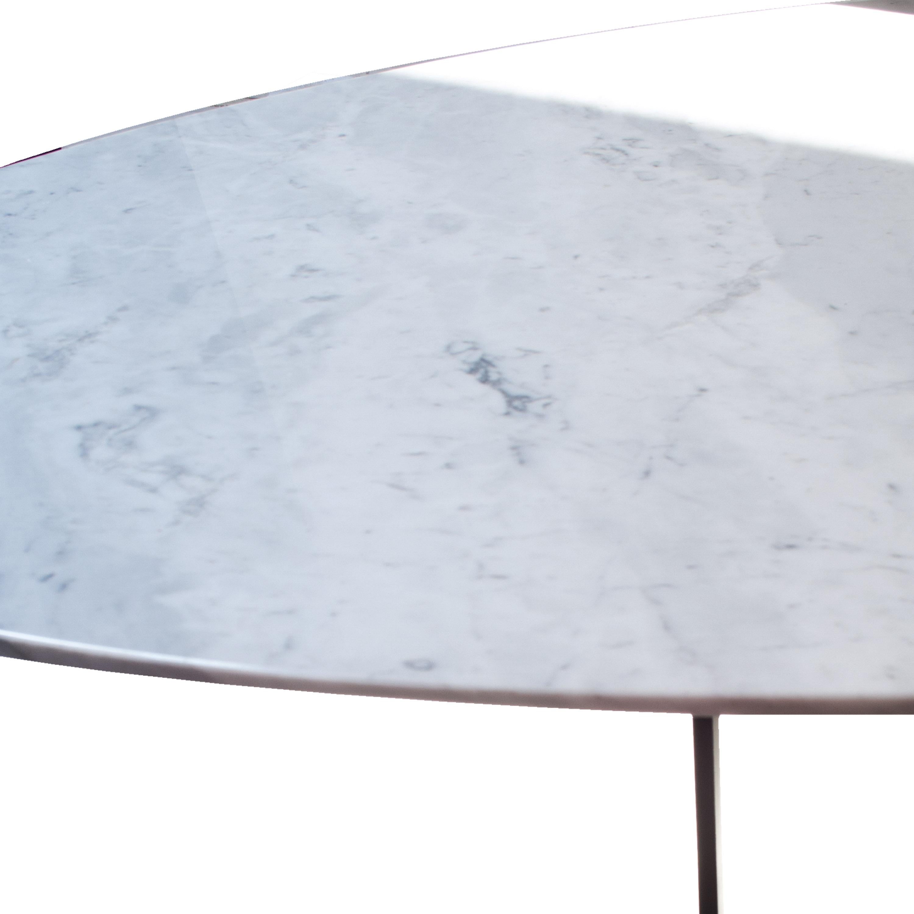 Italian Midcentury Style Carrara Marble Oval Dining Table, Italy, 1950