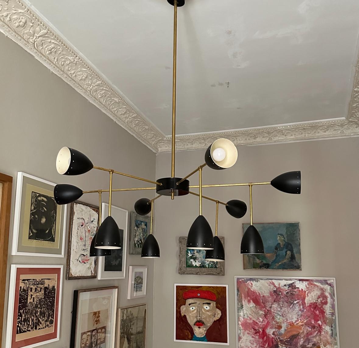 Mid Century Style Chandelier in Brass and Black and White Lacquered Metal, 2025 In New Condition For Sale In Berlin, DE