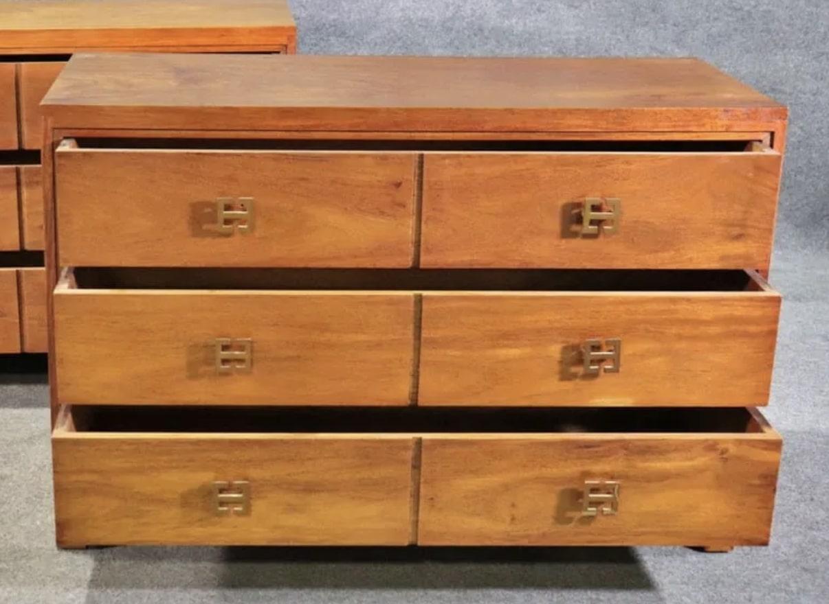 Mid-Century moderno Cassettiera in stile MId-Century in vendita