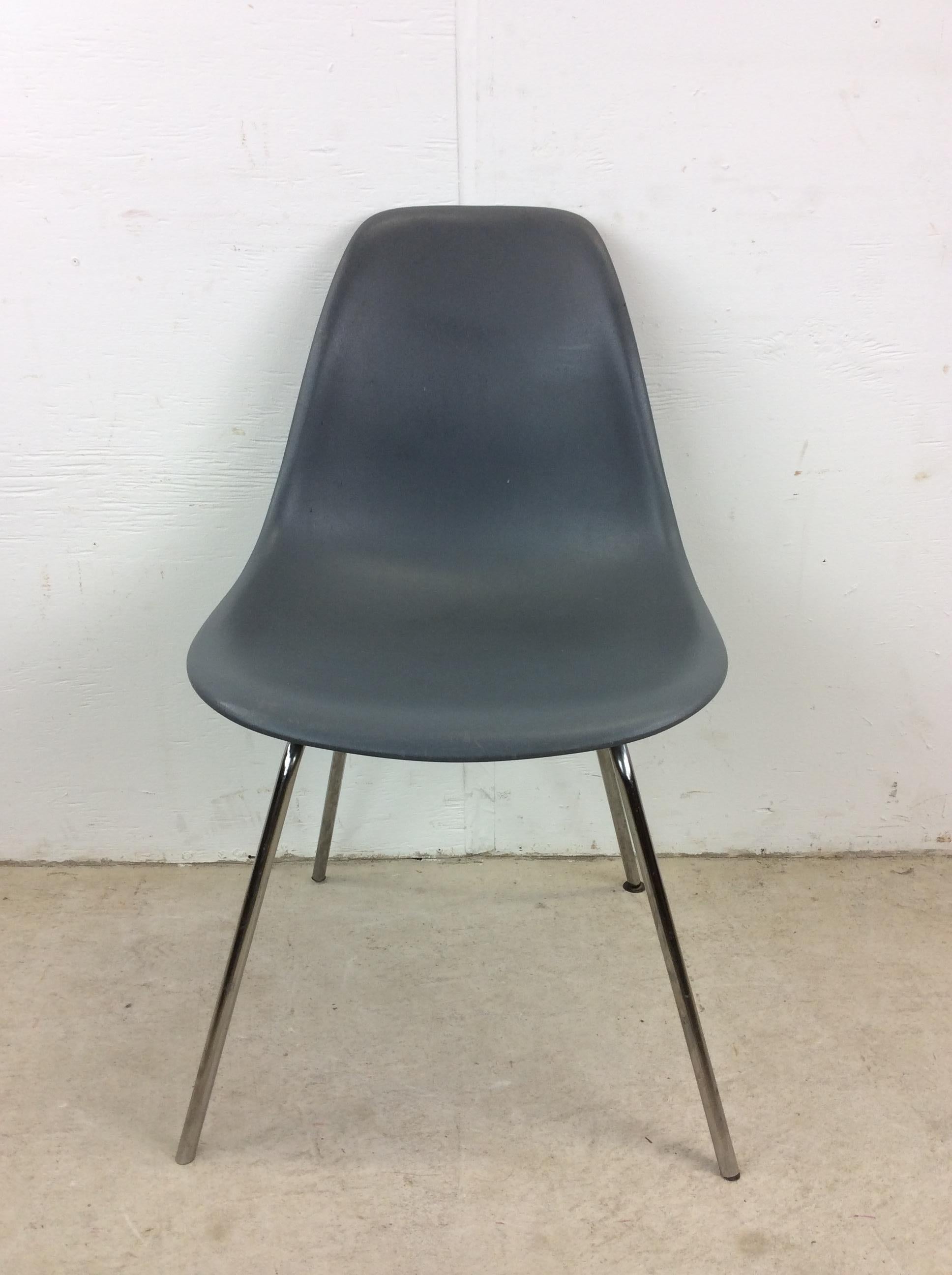 Americano Sedia a conchiglia in stile metà secolo di Herman Miller in plastica grigia in vendita