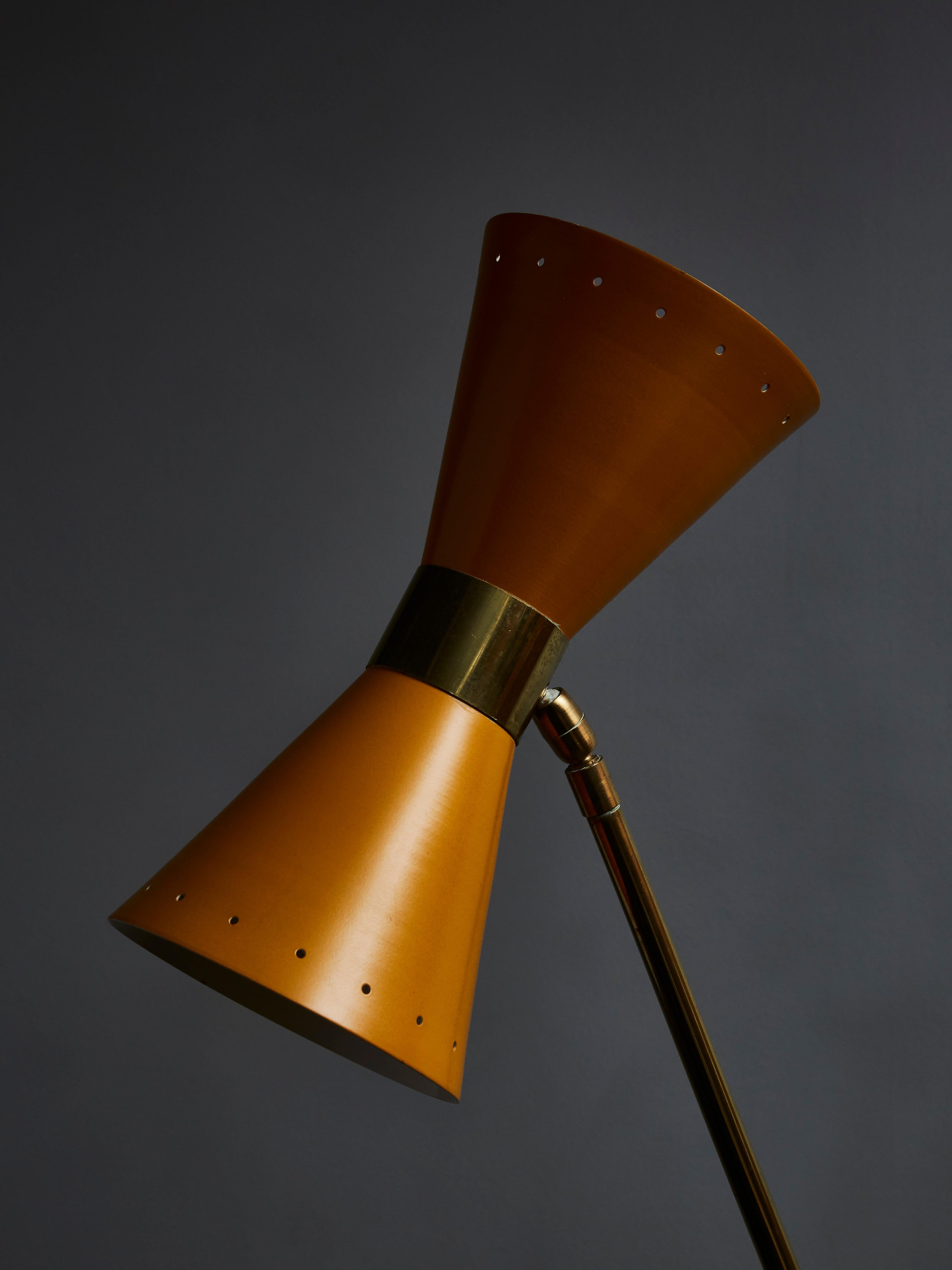 Midcentury Style Italian Brass Floor Lamp with Yellow Cones Shades In Good Condition In Saint-Ouen, IDF