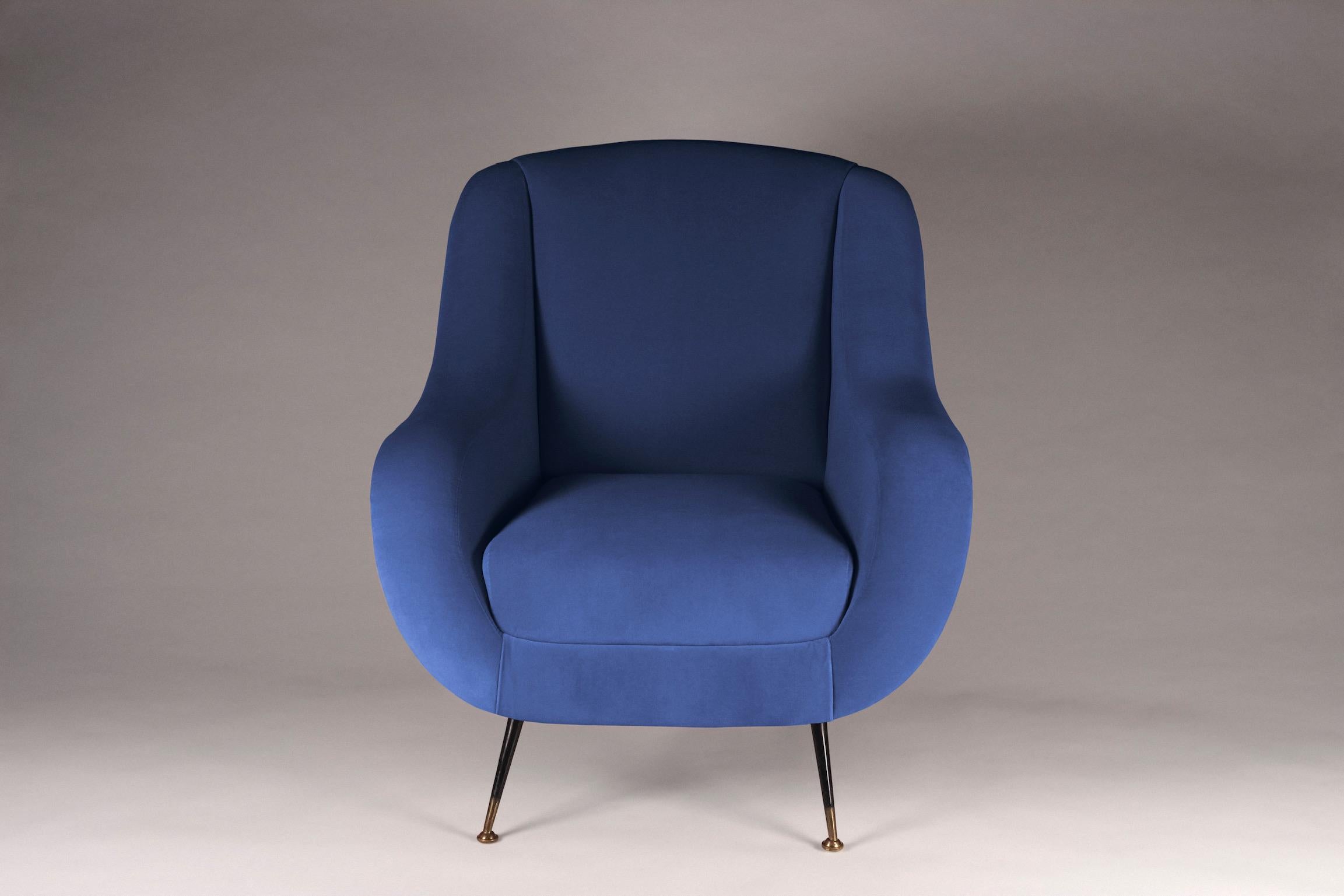Midcentury Style Italian Lounge Chair in Blue In New Condition For Sale In London, GB