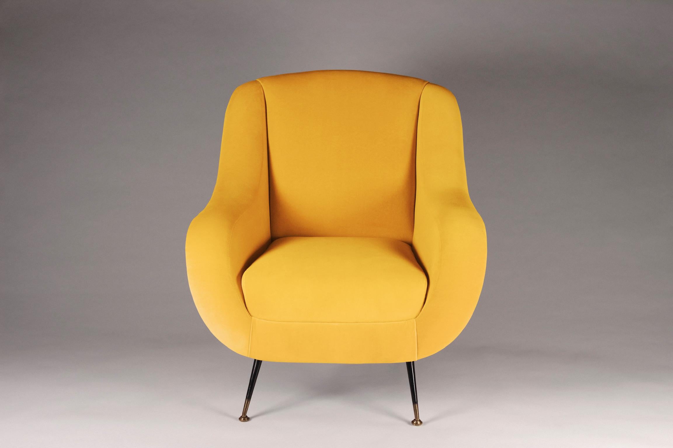 Mid-Century Modern Chaise longue italienne jaune de style mi-siècle moderne en vente