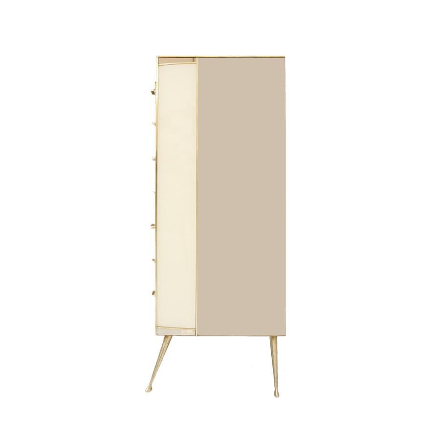 Mid-Century moderno Commodo italiano di grandi dimensioni in stile Midcentury composto da sette cassetti in vendita