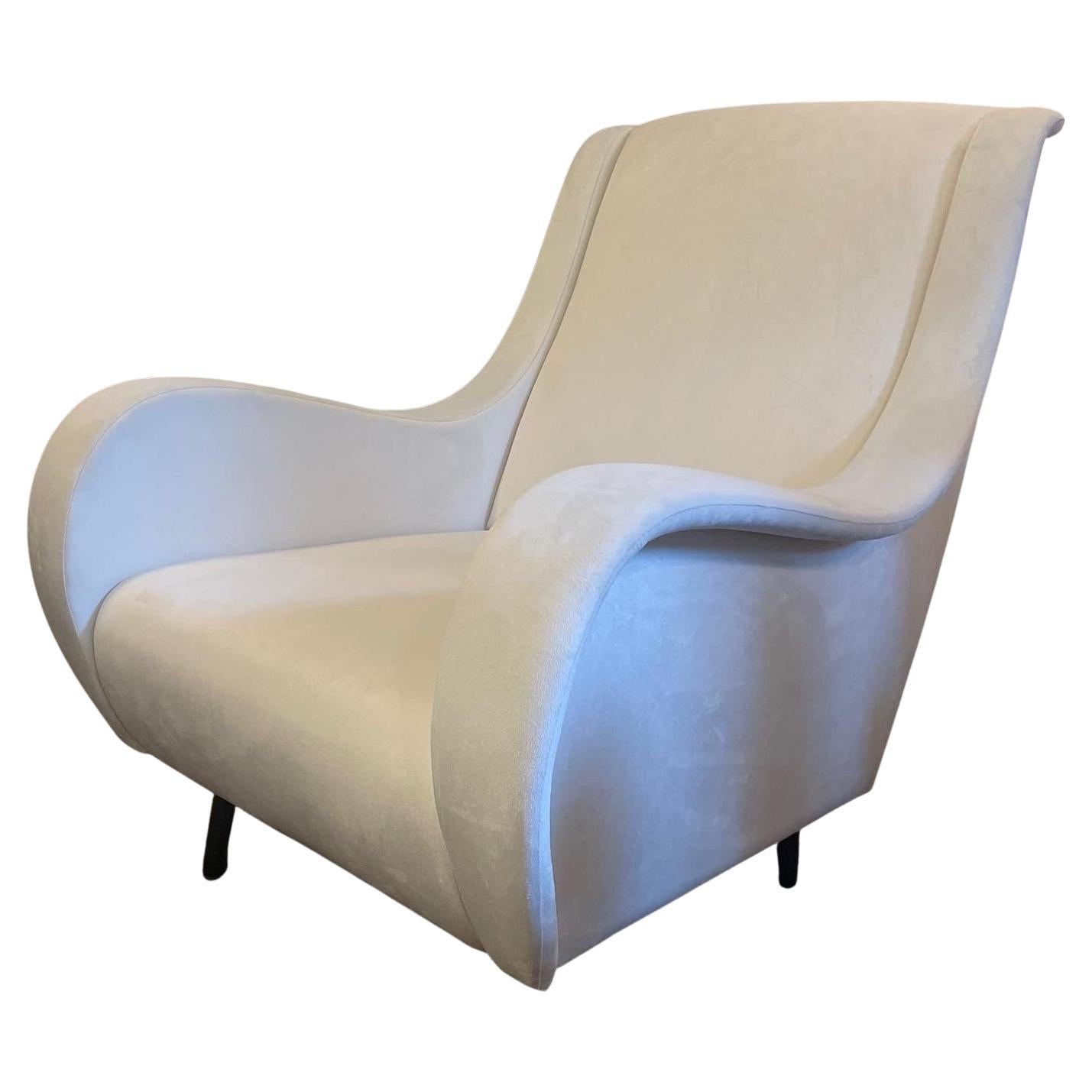 Mid-Century style Lounge Chair For Sale