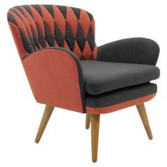 Mid Century Style Lounge Chair, Salmon & Gray Diamond Back Upholstery Like New