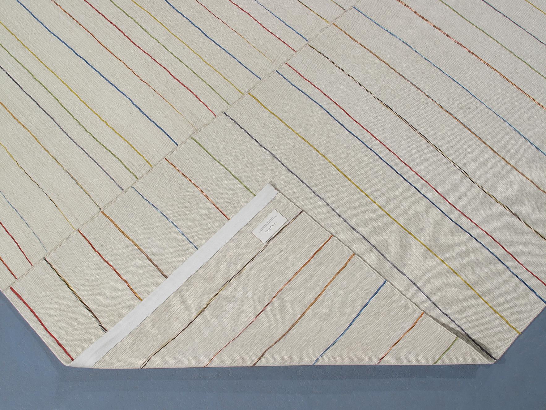 XXIe siècle et contemporain Tapis persan Mazandaran à tissage plat de style minimaliste du milieu du siècle dernier en vente