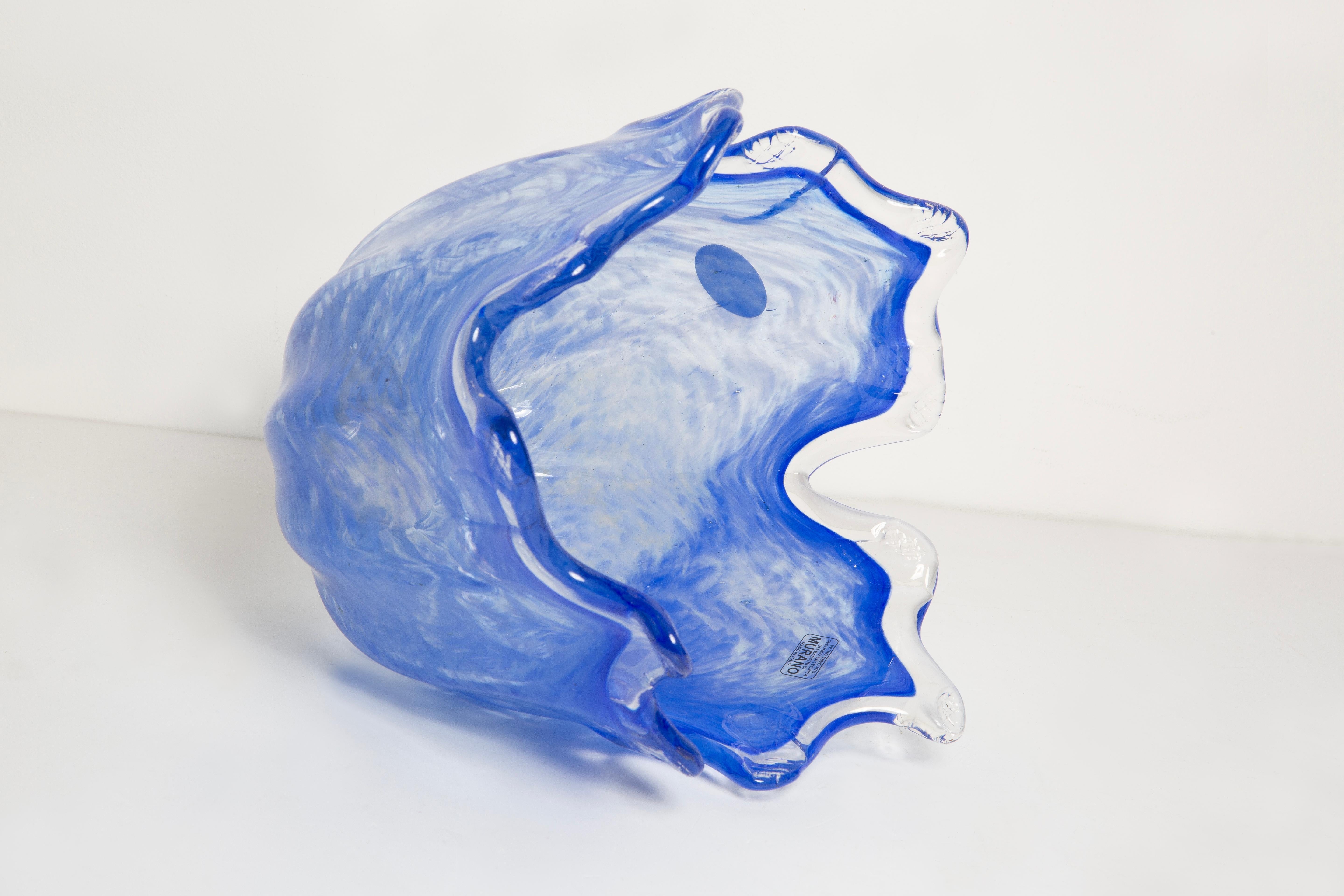 Mittlere blaue Murano-Glasschale im Stil der Jahrhundertmitte, Italien, 2000er Jahre im Angebot 2