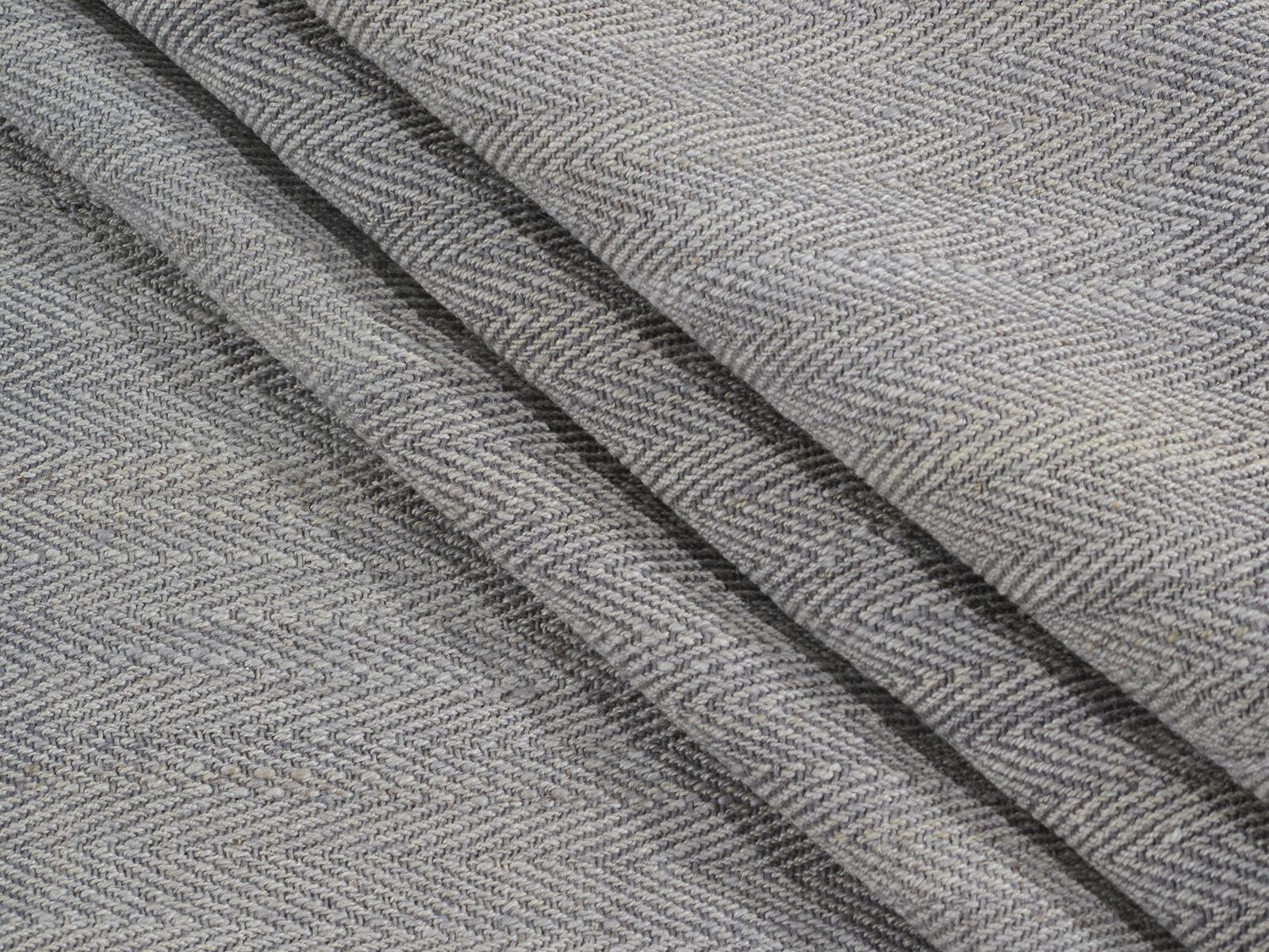 Pelas Flachgewebe-Teppich im Stil der Jahrhundertmitte (Persisch) im Angebot