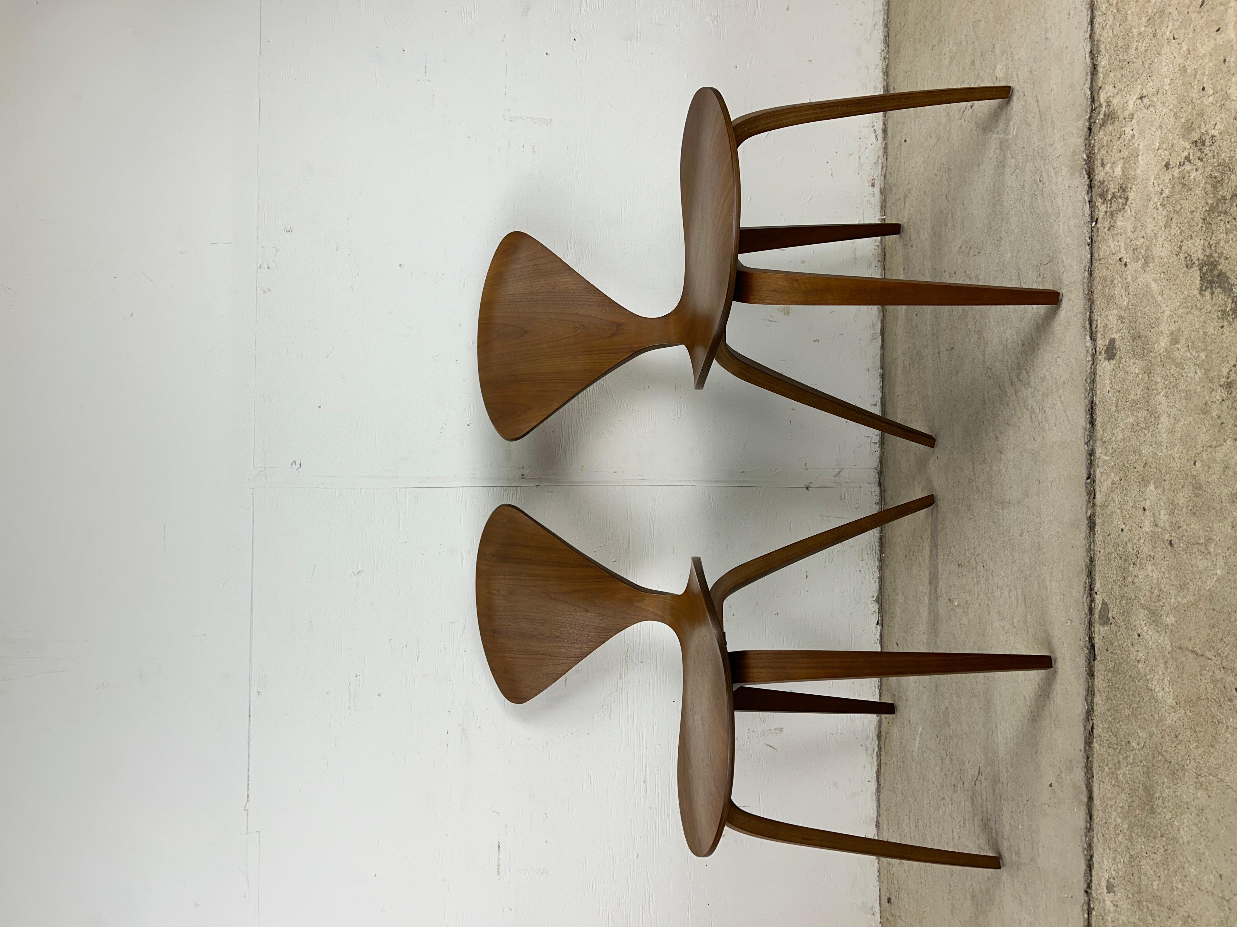 Ensemble de 4 chaises en bois courbé de style milieu de siècle par Norman Cherner 8