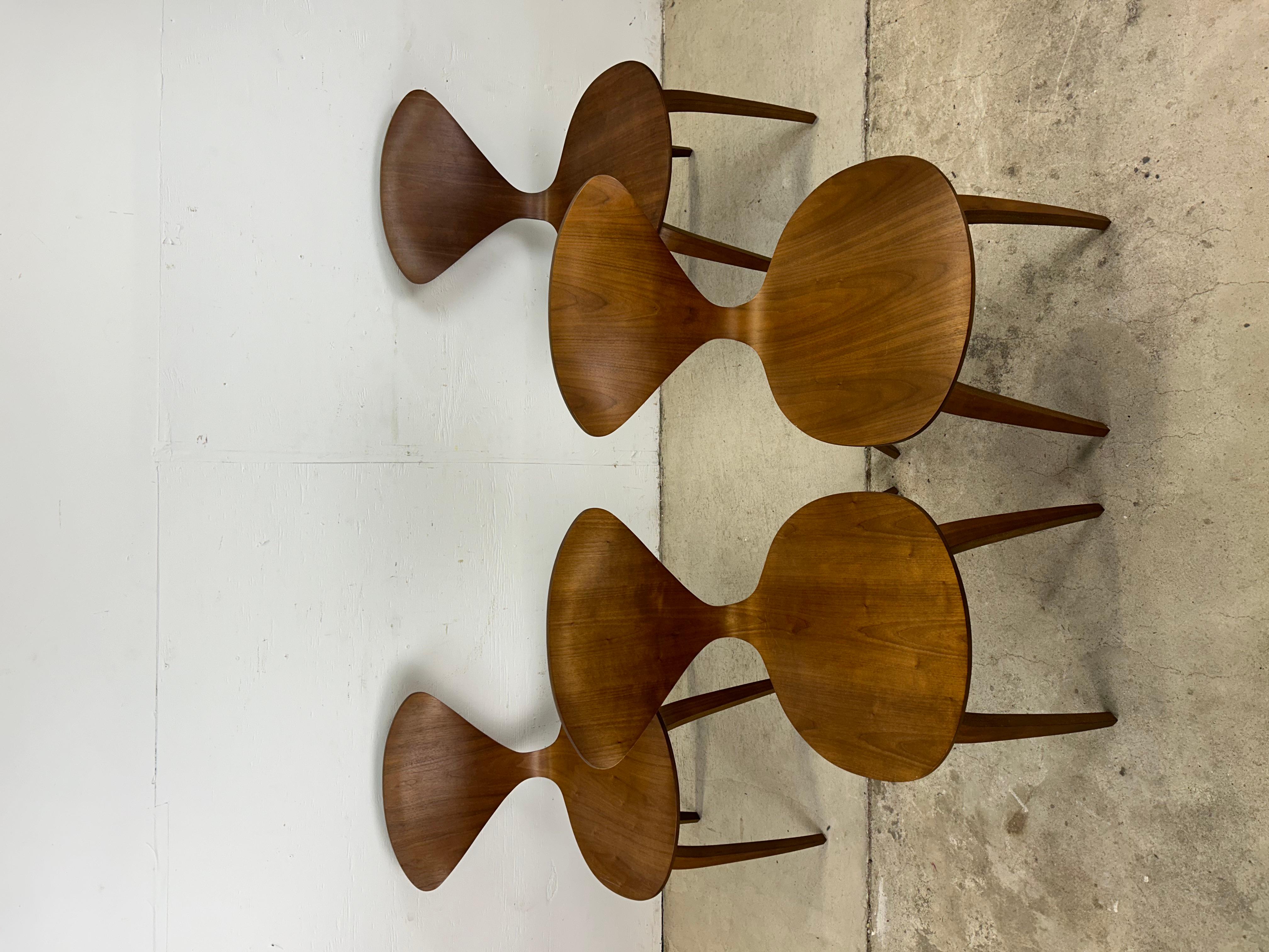 Américain Ensemble de 4 chaises en bois courbé de style milieu de siècle par Norman Cherner