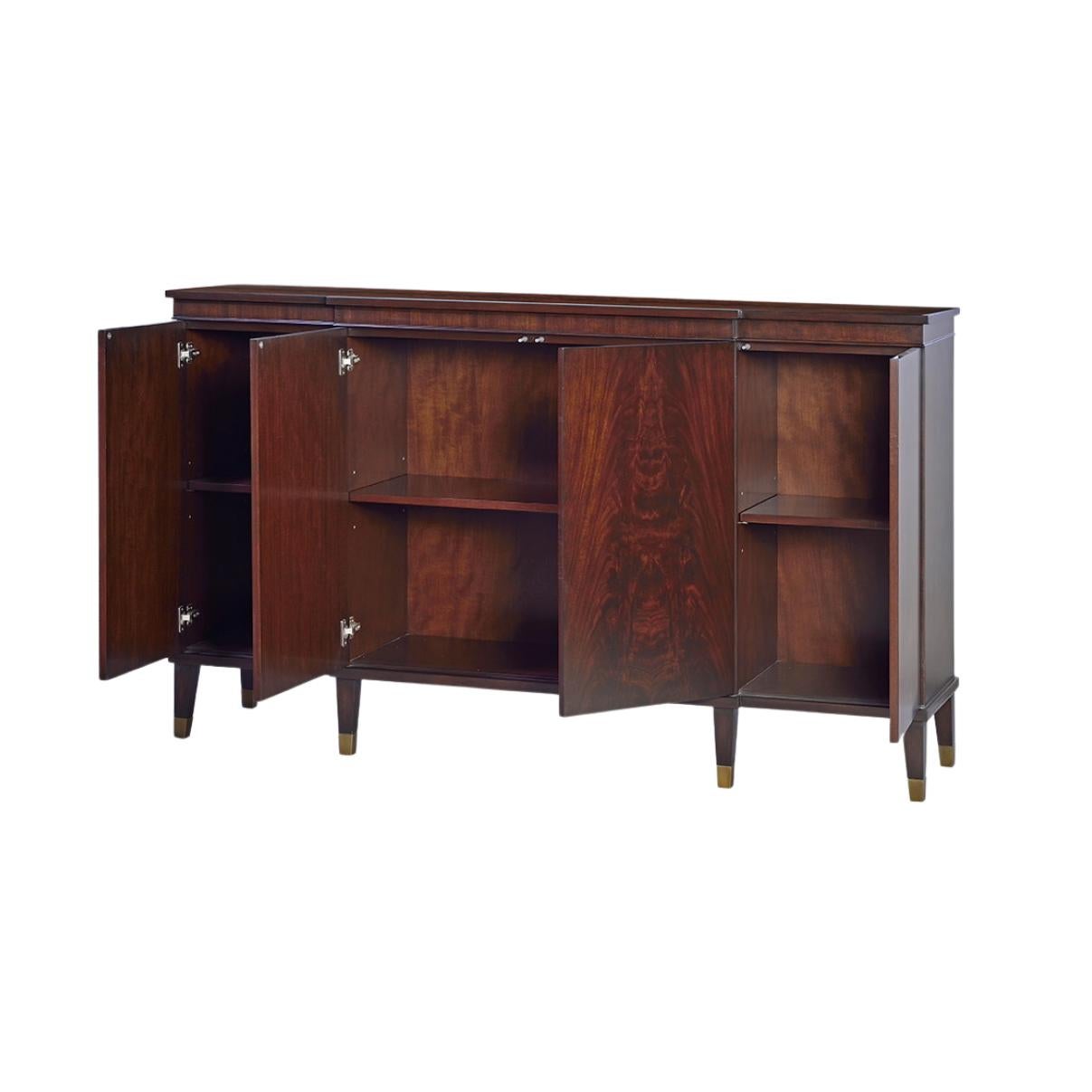 Mid-Century moderno Credenza in stile metà secolo in vendita