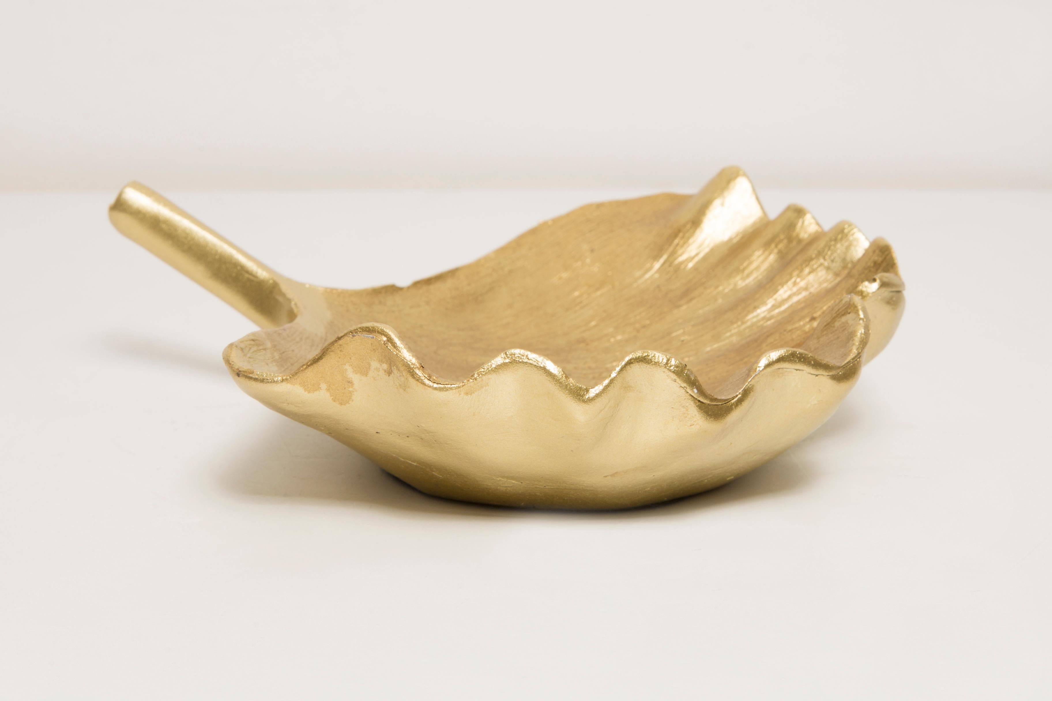 Mid Century Style Small Ginkgo Biloba Leaf Gold Gypsum Plate, Italy, 2000s For Sale 4