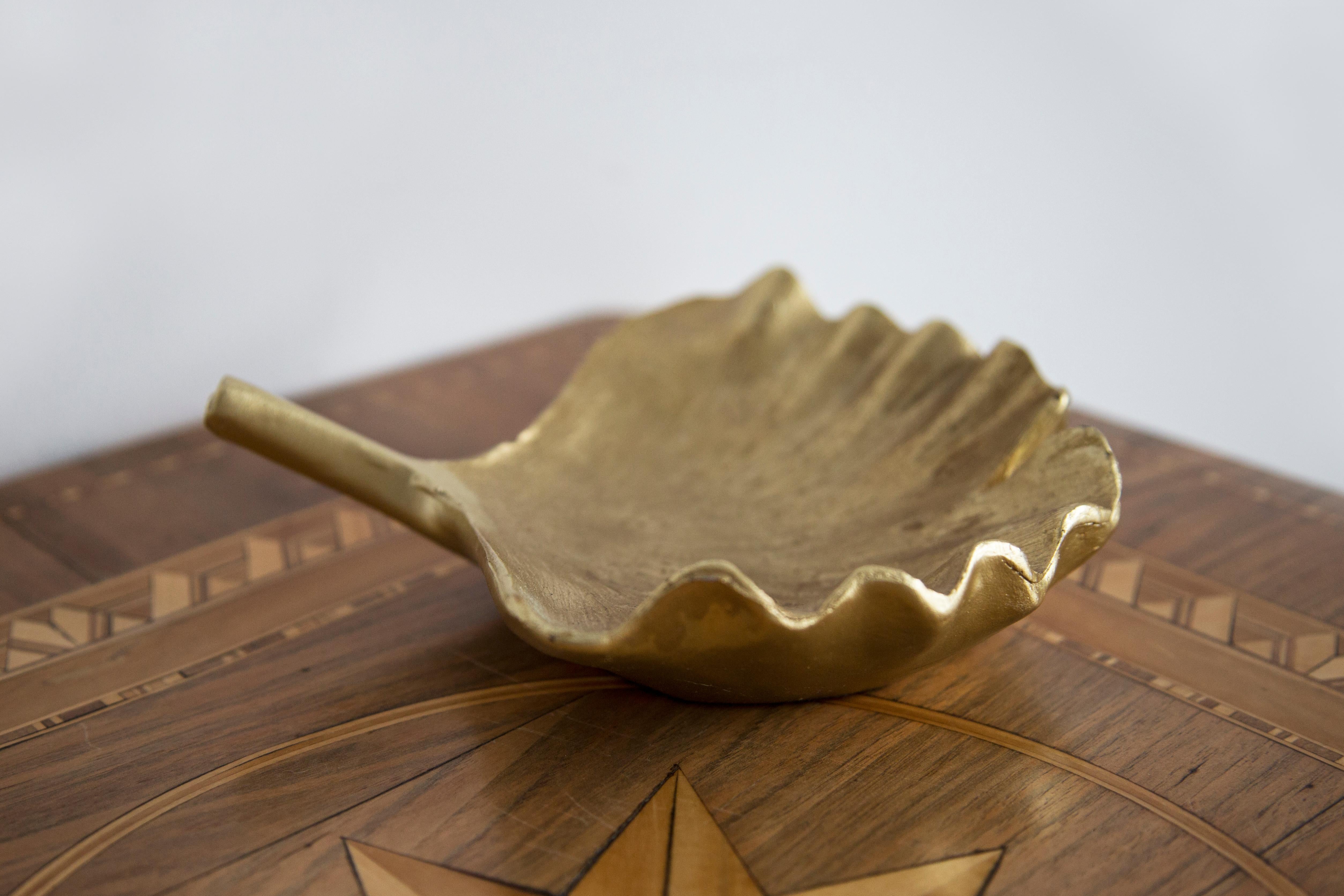 Italian Mid Century Style Small Ginkgo Biloba Leaf Gold Gypsum Plate, Italy, 2000s For Sale