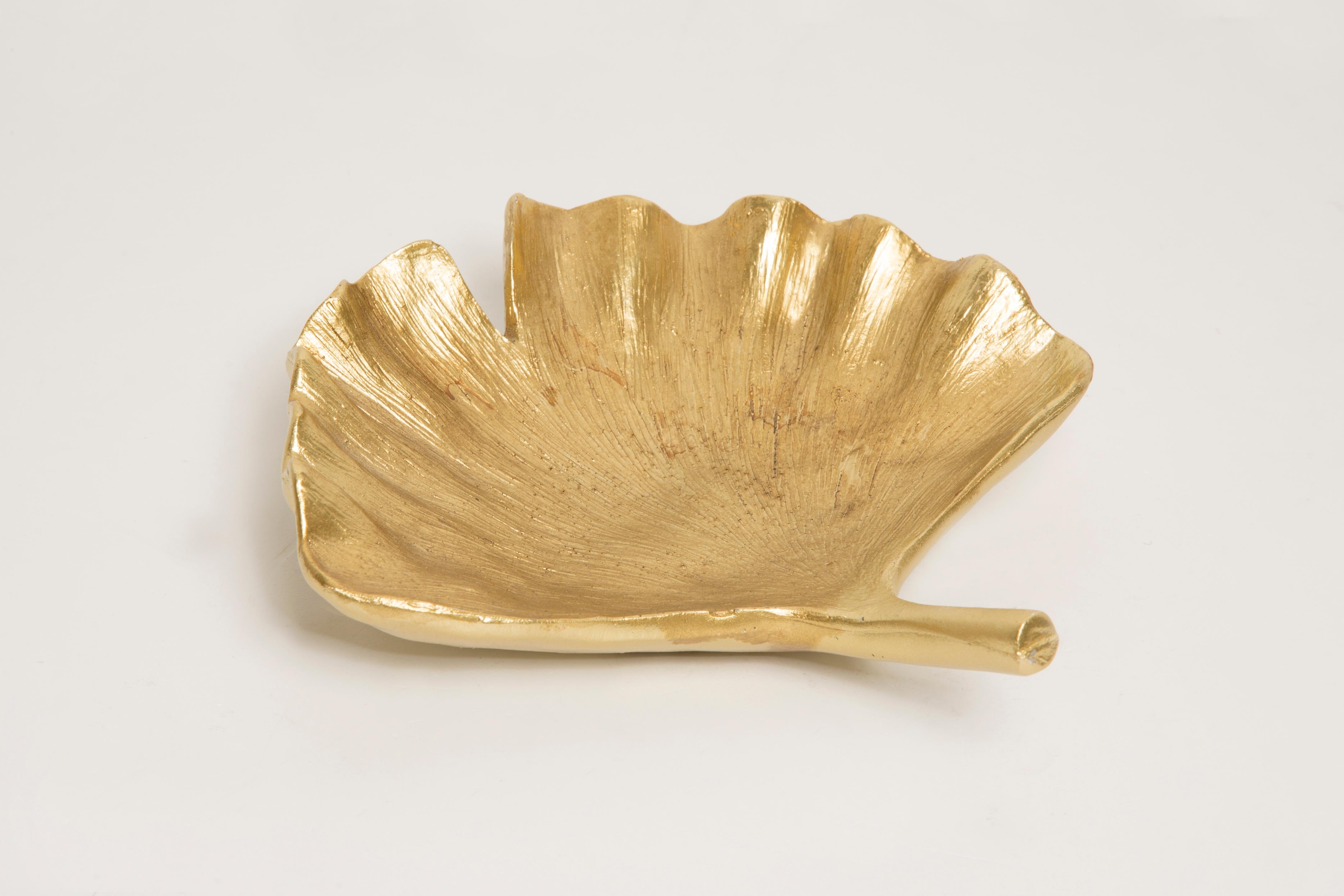 Crystal Mid Century Style Small Ginkgo Biloba Leaf Gold Gypsum Plate, Italy, 2000s For Sale