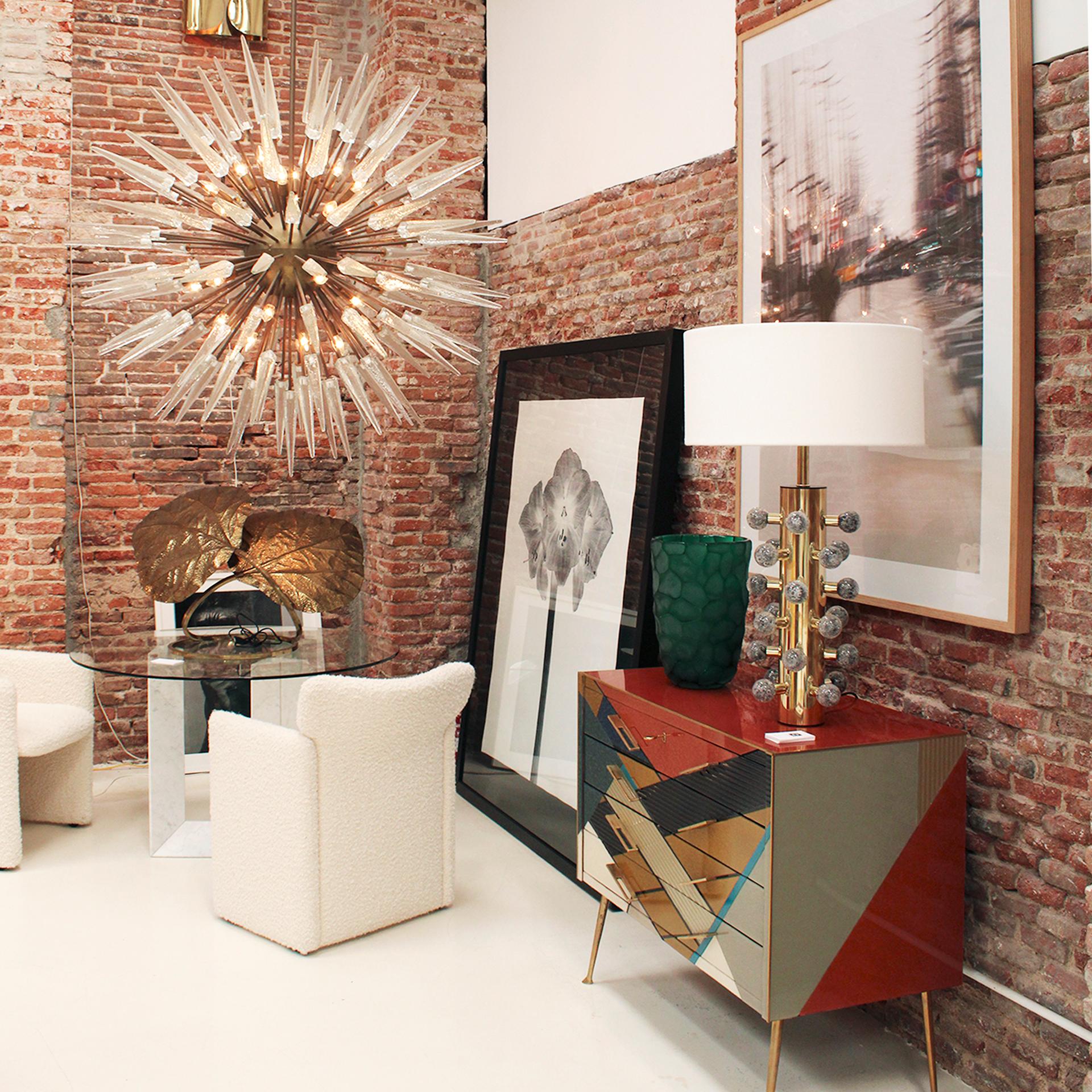 Lampadario italiano in vetro di Murano e ottone in stile metà secolo moderno Sputnik in vendita 3