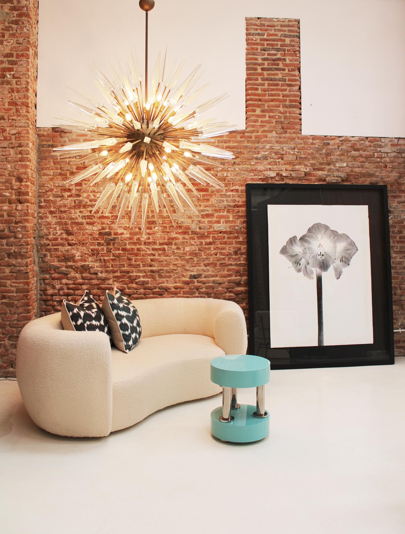Lampadario italiano in vetro di Murano e ottone in stile metà secolo moderno Sputnik in vendita 4