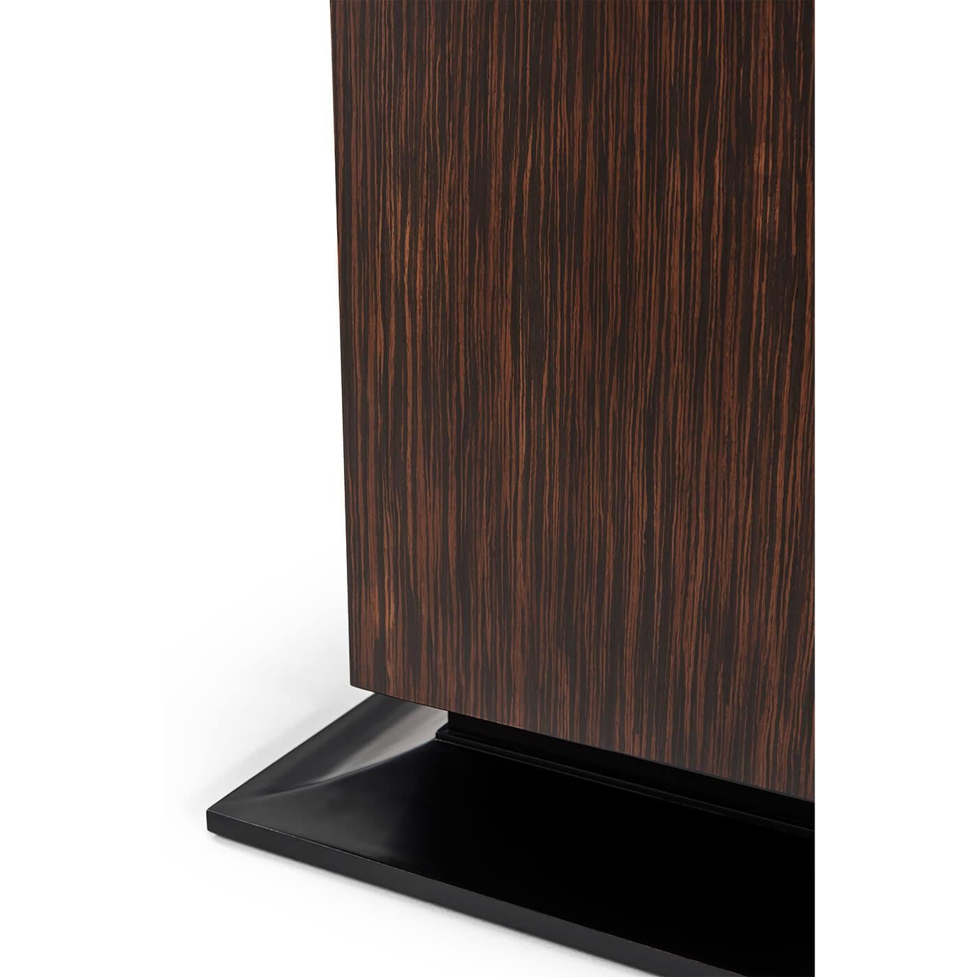 Midcentury Style Square Dining Table In New Condition In Westwood, NJ