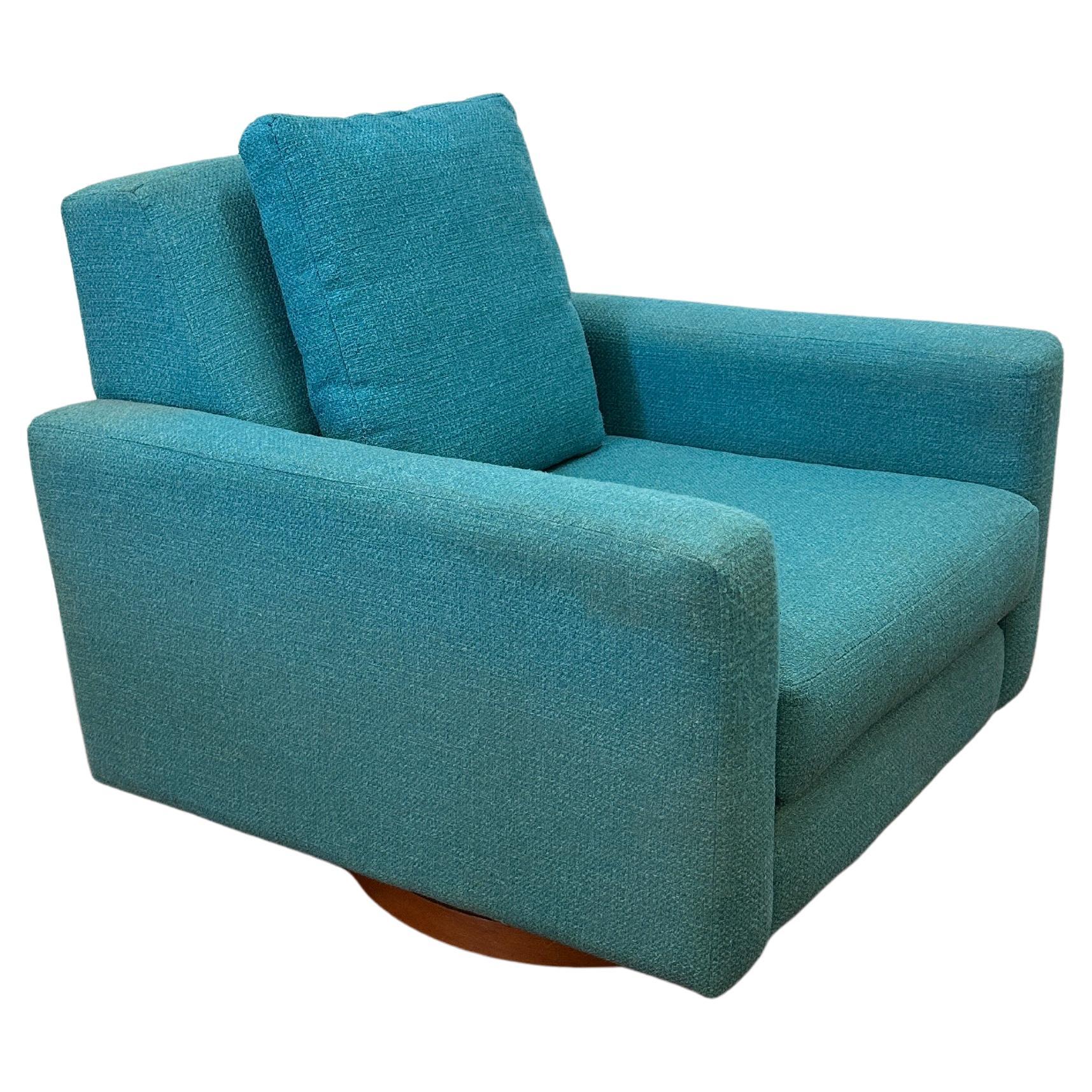 Silla Club Giratoria Estilo Siglo Medio en venta