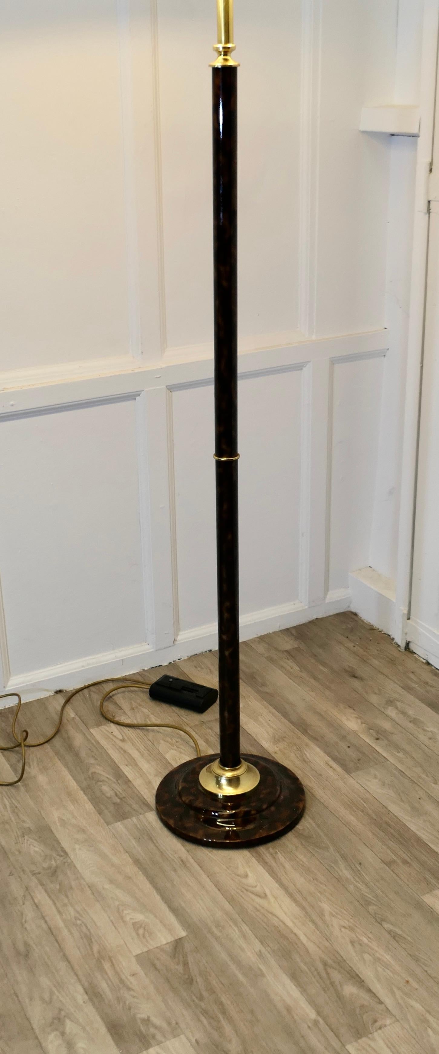 Mid Century Style Tortoise Shell Standard or Floor Lamp In Good Condition For Sale In Godshill, Isle of Wight