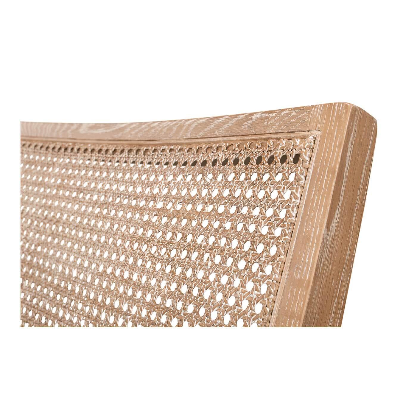 Whitewash-Stuhl im Mid-Century-Stil (Holz) im Angebot