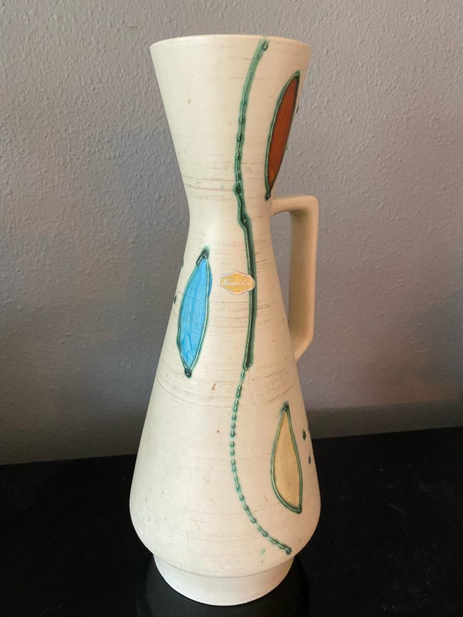 Stilvolle Mid-Century-Vase aus den sechziger Jahren (Moderne der Mitte des Jahrhunderts) im Angebot