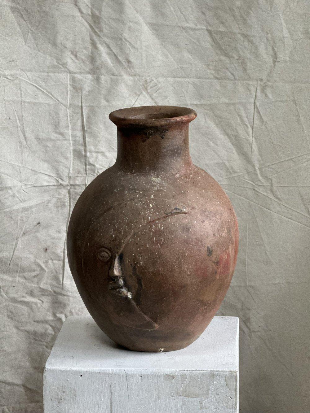 Vaso in ceramica con sole e luna di metà secolo in vendita 4