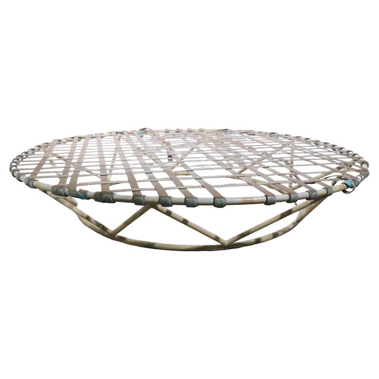 Midcentury Sun Circle Chaise Lounge by Tropitone For Sale at 1stDibs