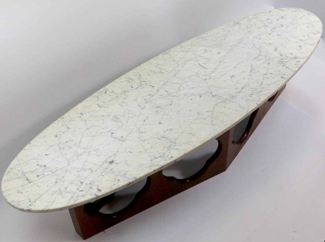 Mid Century  Surfboard Marble-Top Coffee Table with Walnut Quatrefoil Motif Base 5